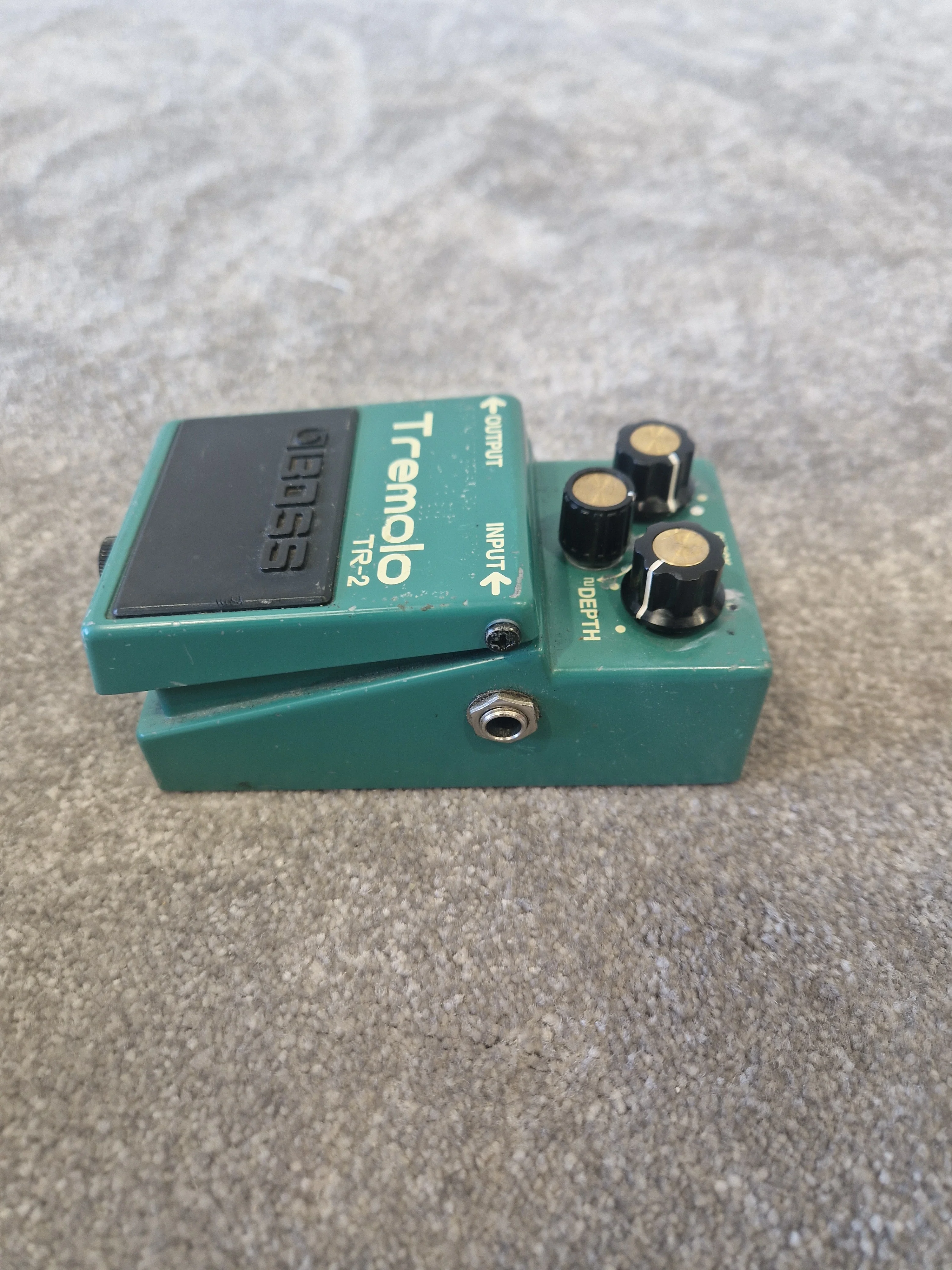 Boss TR-2 Tremolo Pedal – Smooth Wave Control & Classic Modulation – Very Good w/ Box - Image 6