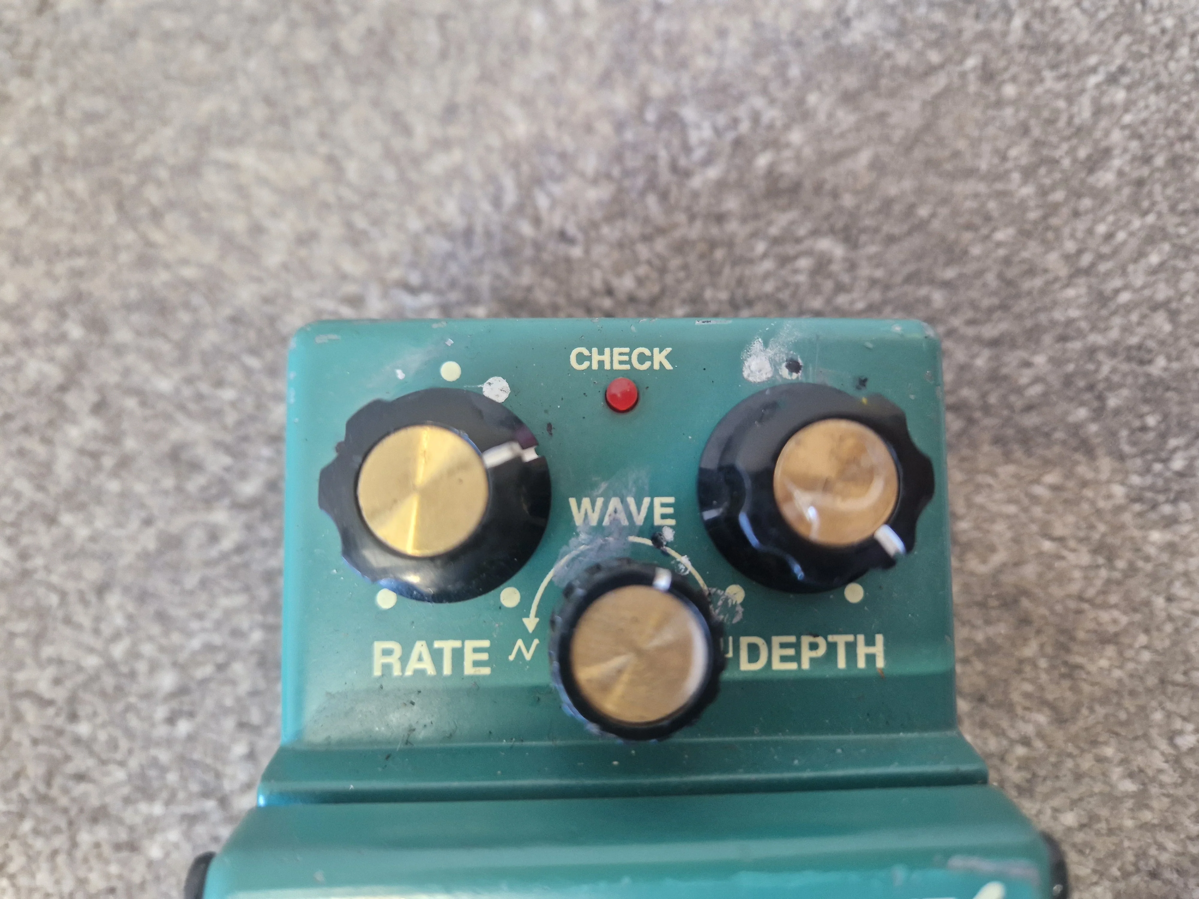 Boss TR-2 Tremolo Pedal – Smooth Wave Control & Classic Modulation – Very Good w/ Box - Image 7