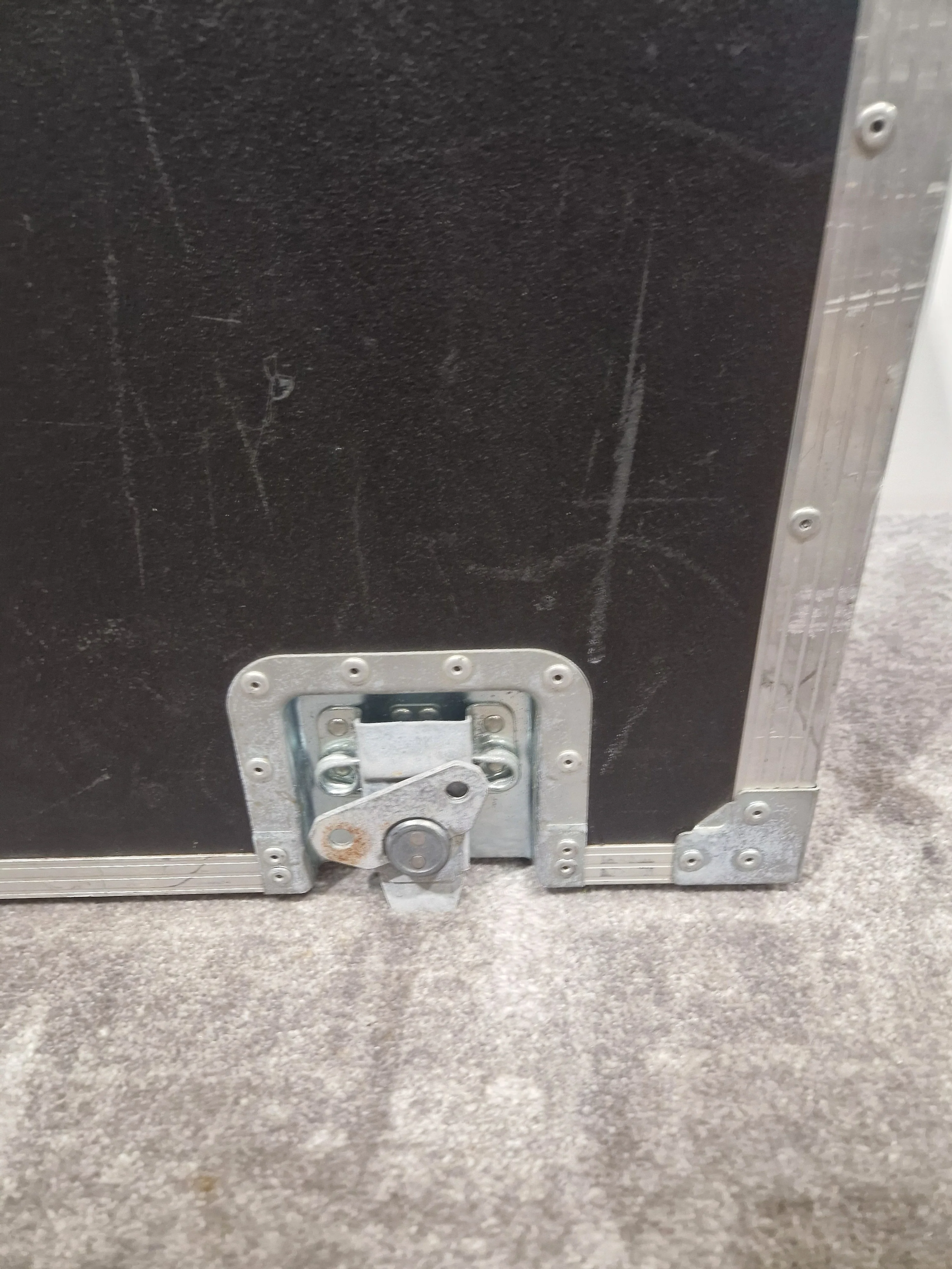 Boss Wheel ON Flight Case, Internal Foam Protection - Durable Transport Solution - Good - Image 14