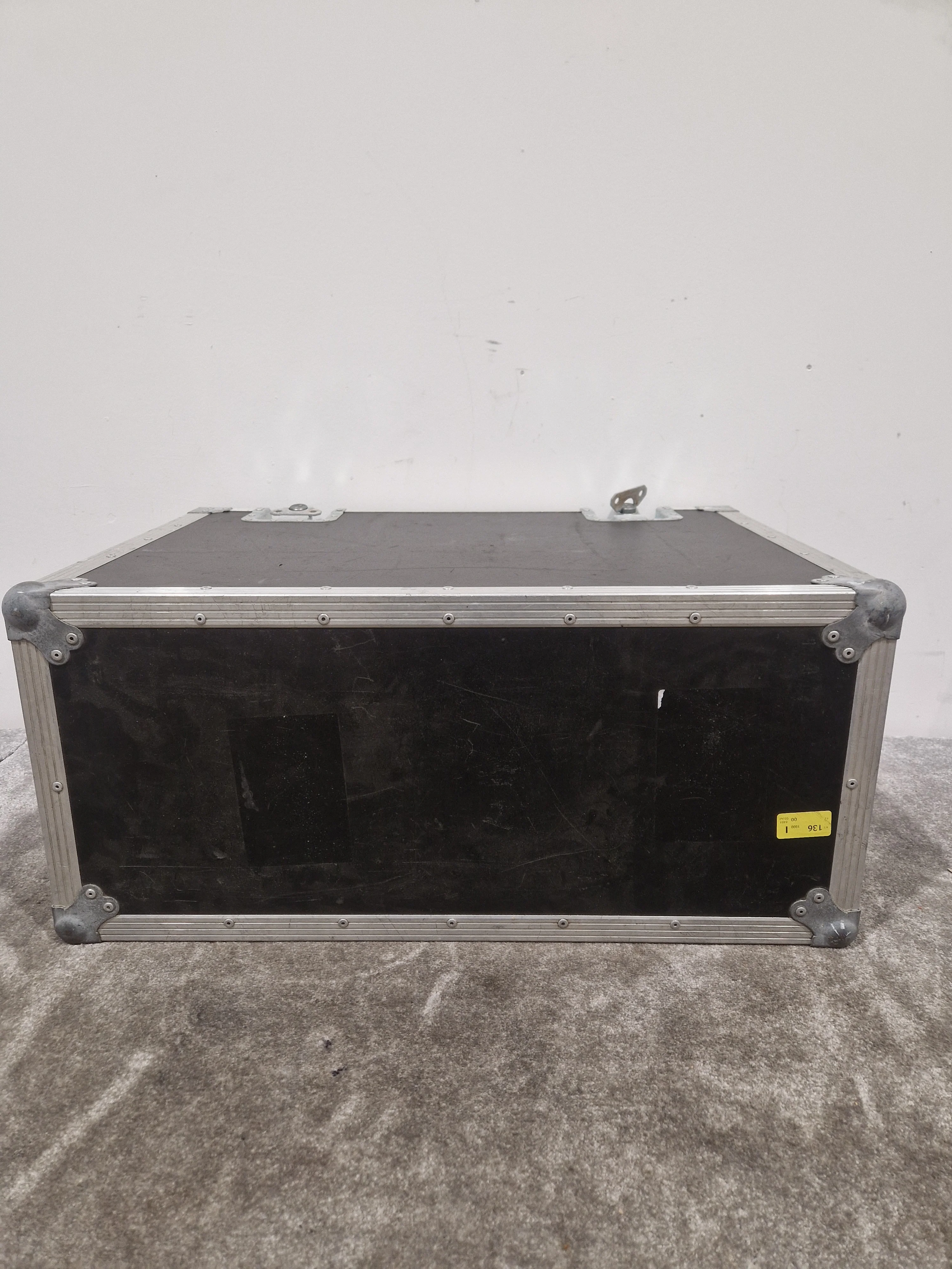 Boss Wheel ON Flight Case, Internal Foam Protection - Durable Transport Solution - Good - Image 2