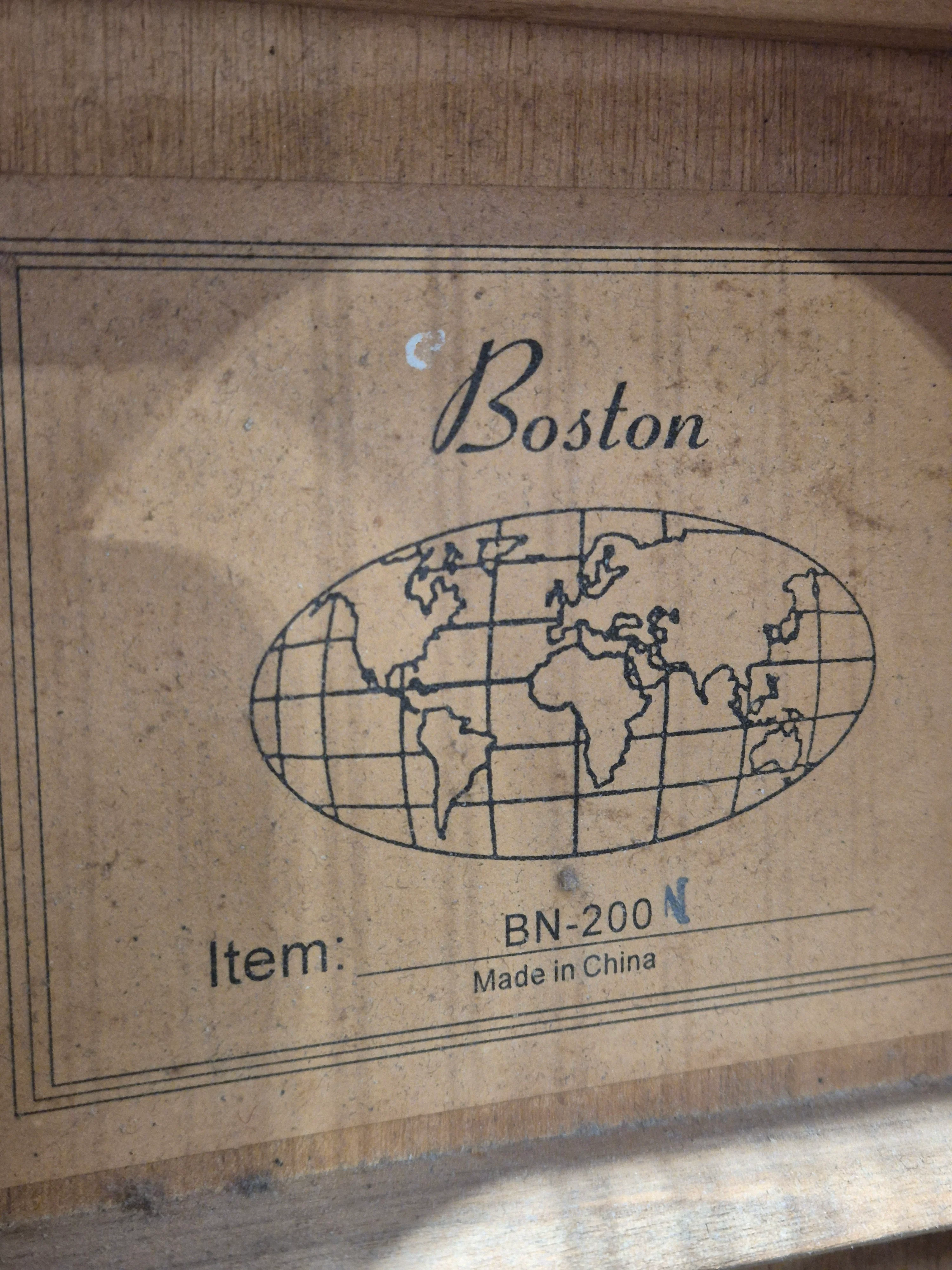 Boston BN-200 - Acoustic Guitar - Made in China - Image 4