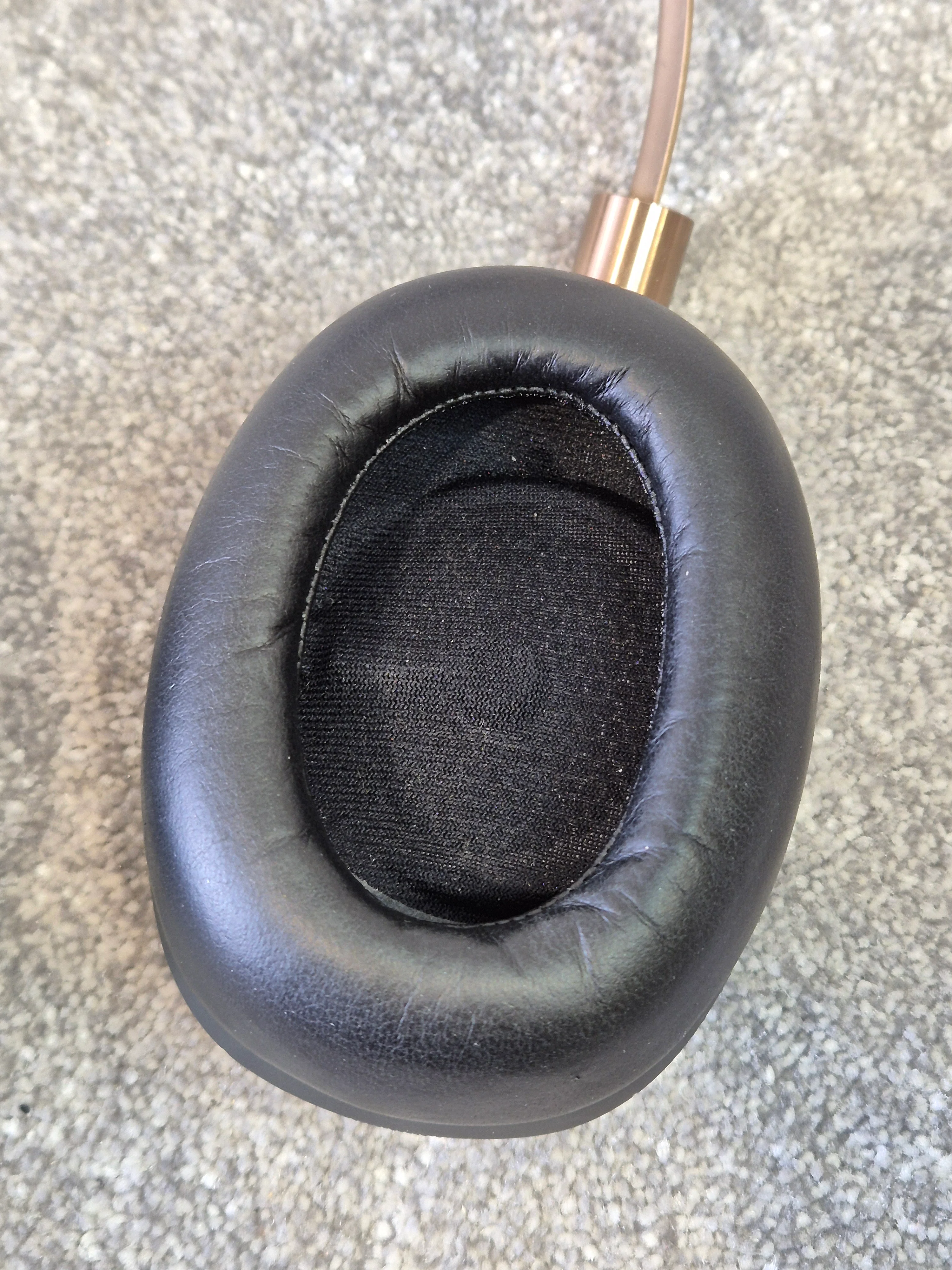 Bowers and Wilkins PX Wireless Headphones w/ Soft Case - Image 6