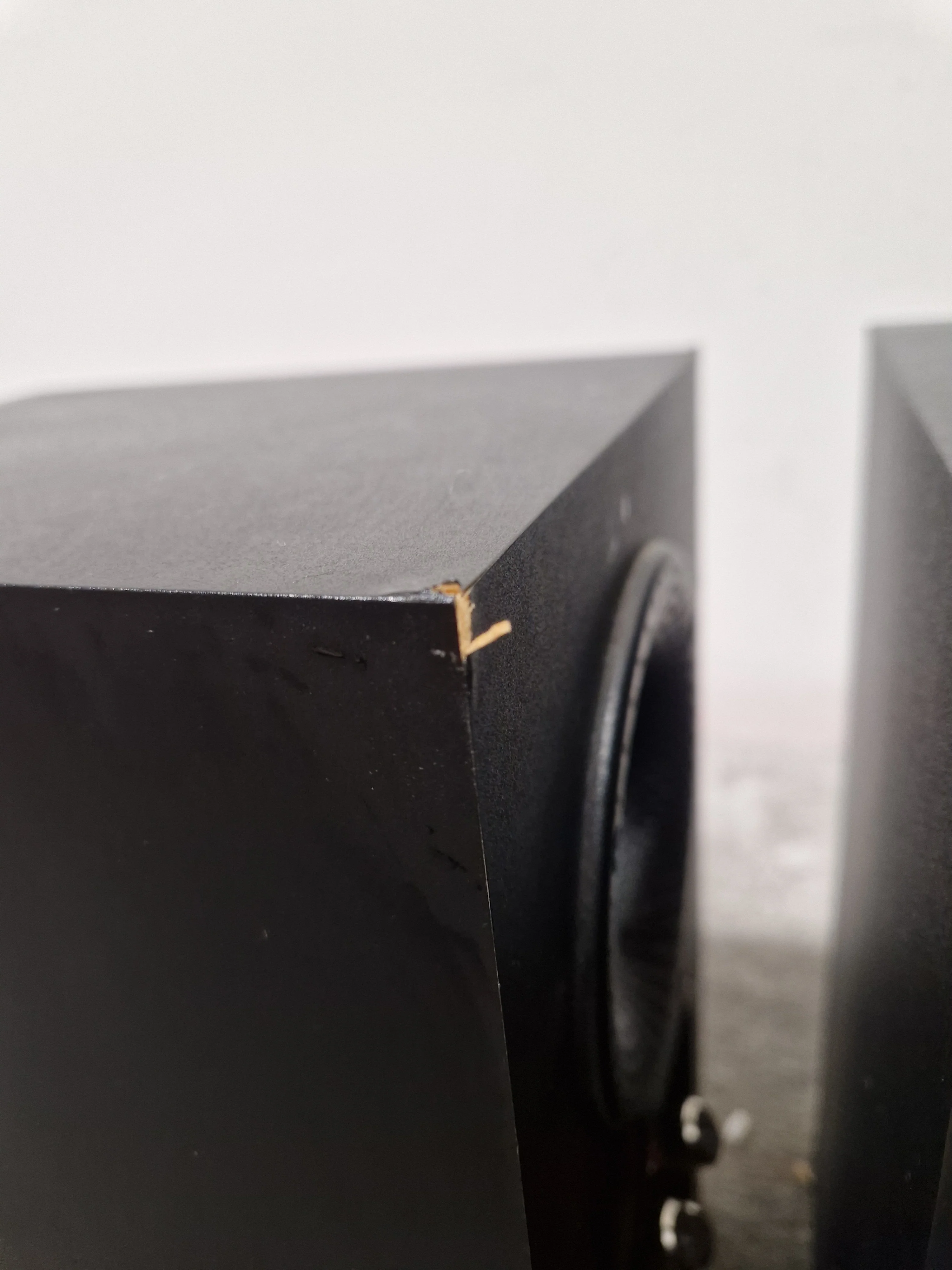 Bowers & Wilkins 607 S2 Anniversary Edition - Bookshelf Speakers - Pair - Black - Good - Image 3