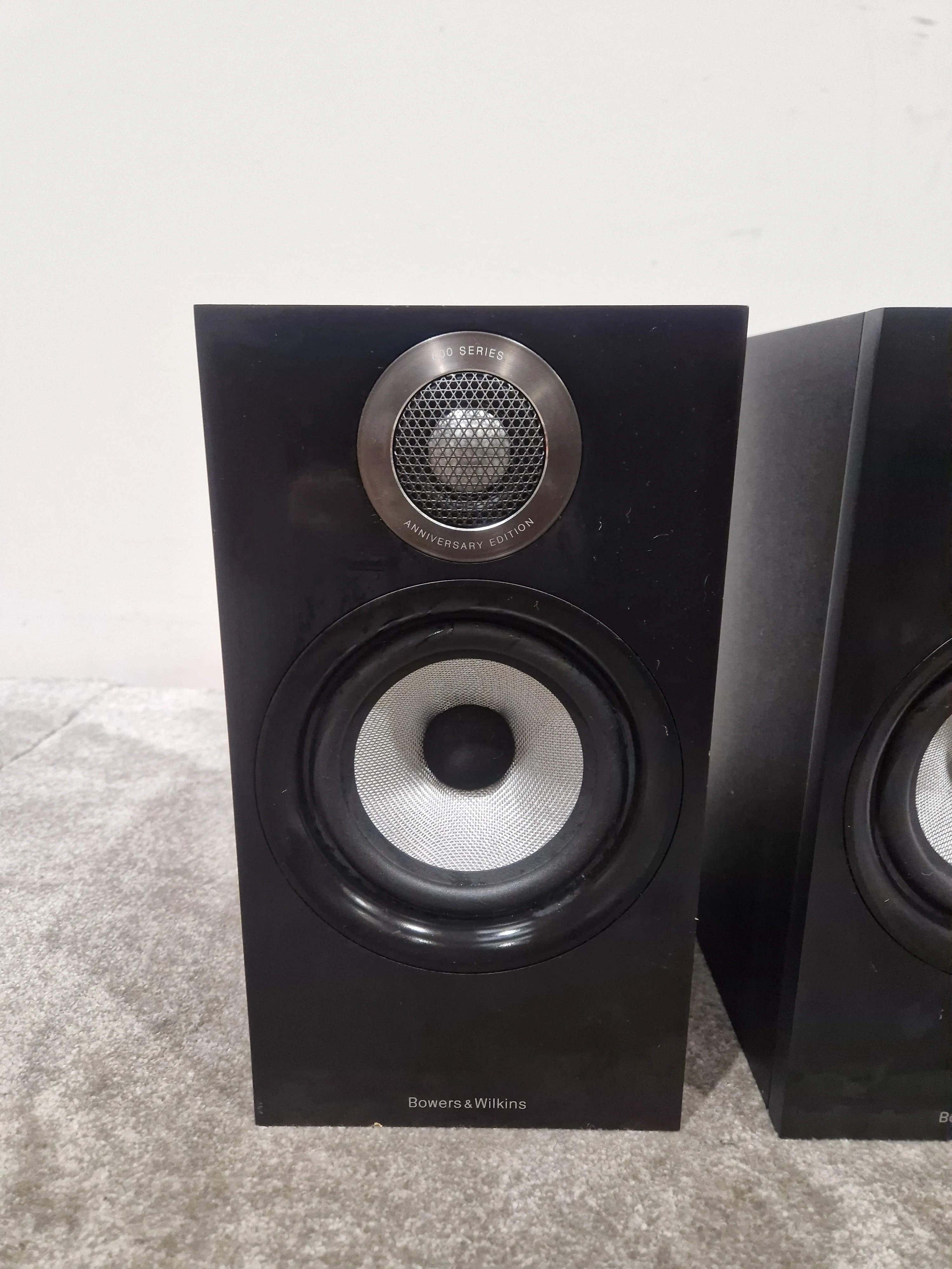 Bowers & Wilkins 607 S2 Anniversary Edition - Bookshelf Speakers - Pair - Black - Good - Image 6