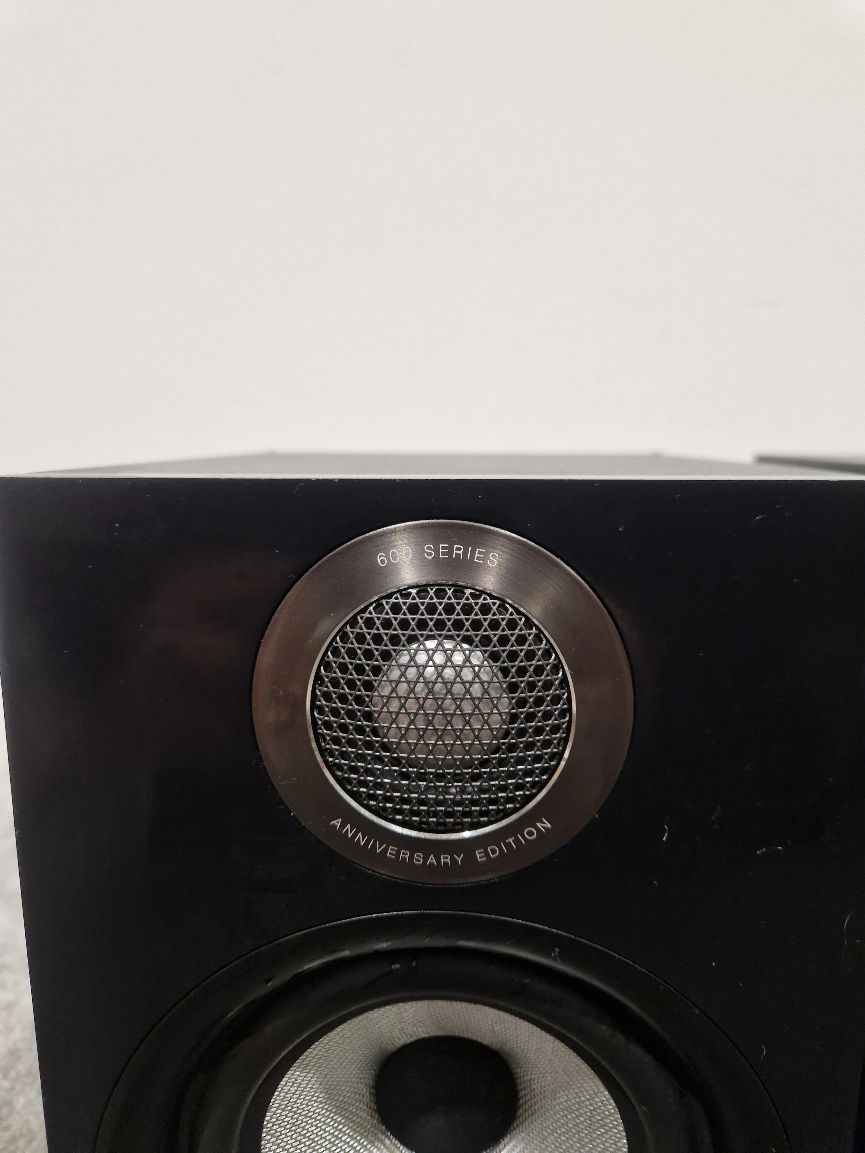 Bowers & Wilkins 607 S2 Anniversary Edition - Bookshelf Speakers - Pair - Black - Good - Image 8