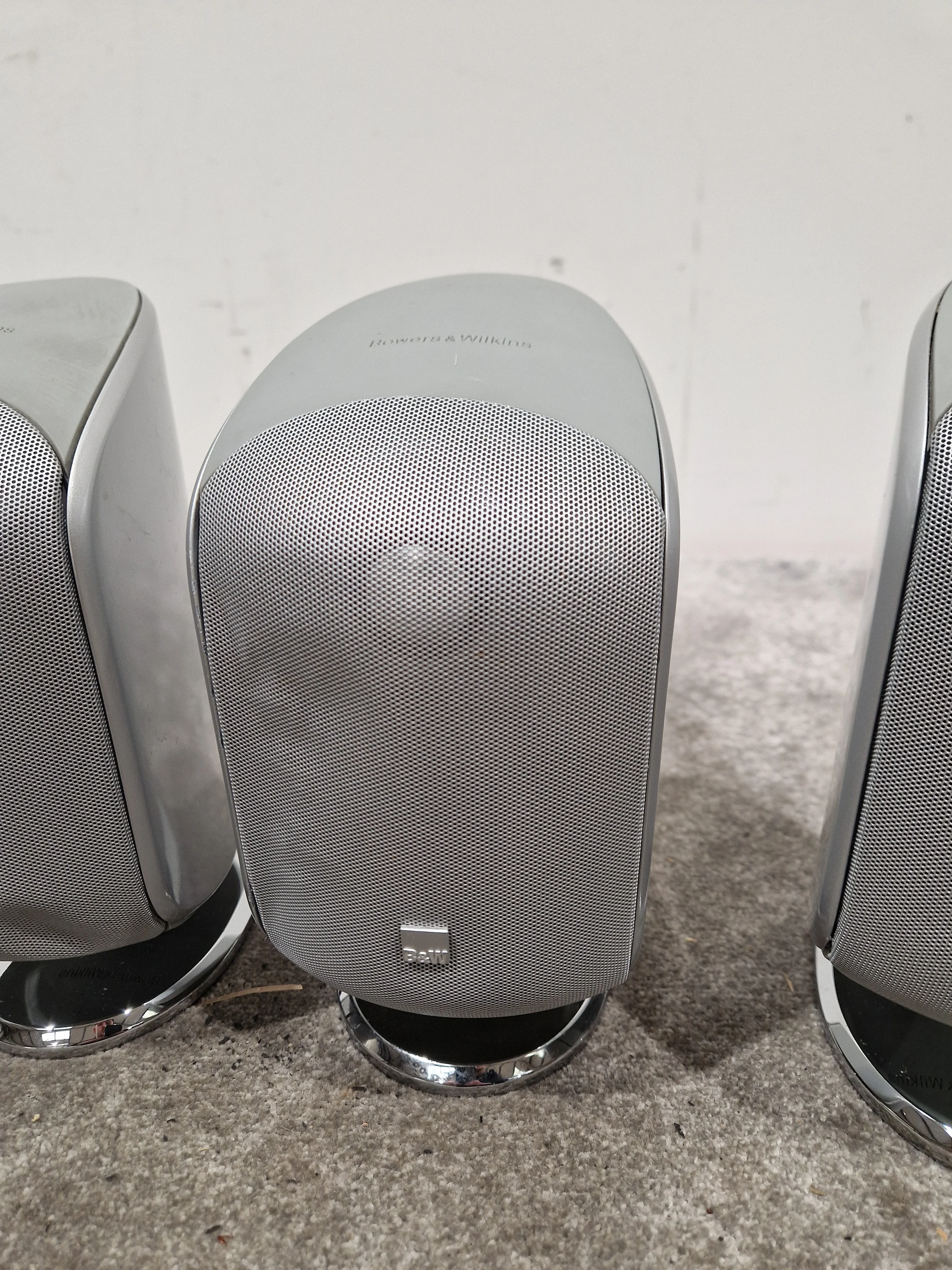 Bowers & Wilkins M-1 - Speakers - Silver - Good - Image 9