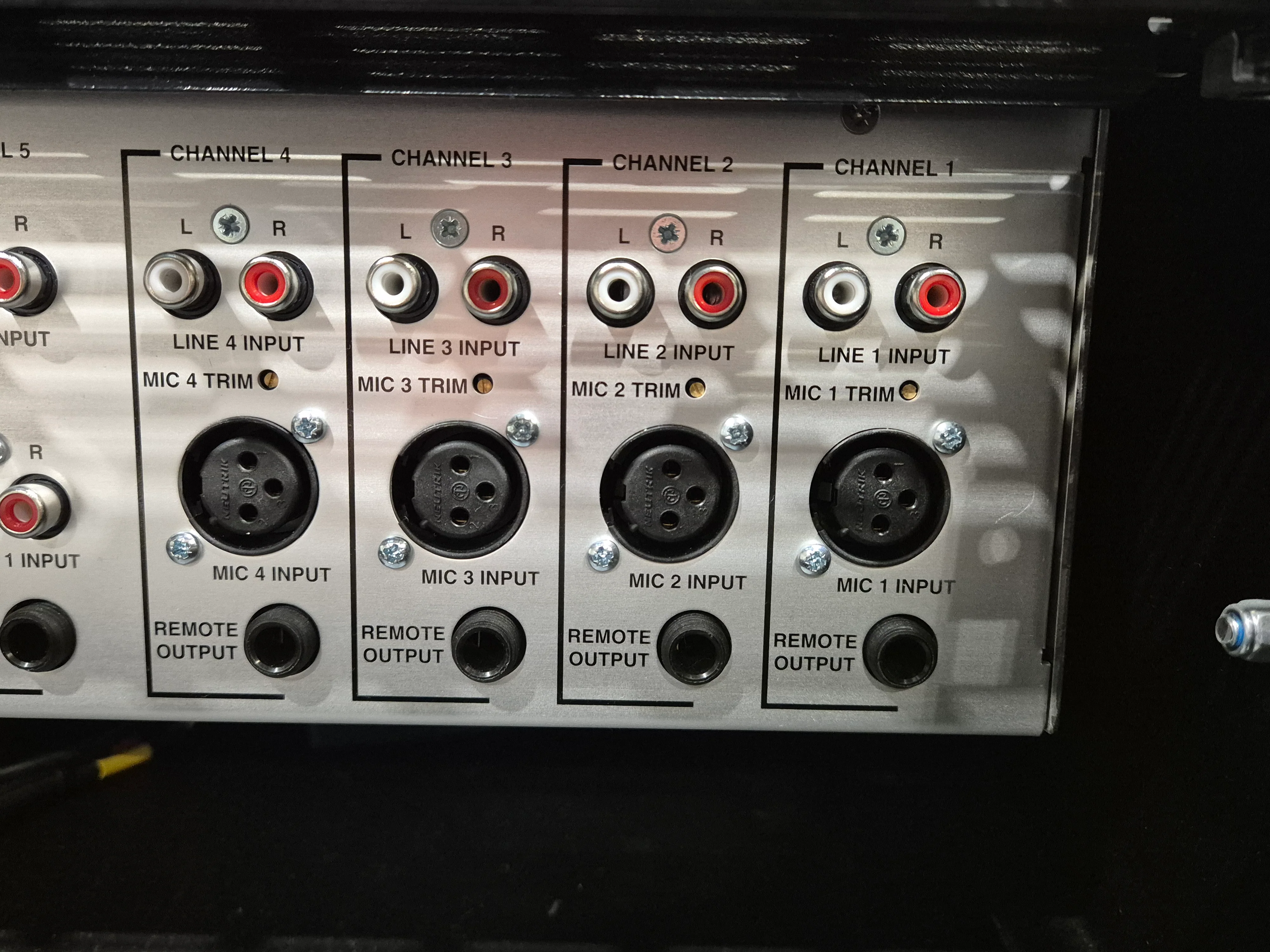 Broadcast Radio SRMv2 - Broadcast Radio Mixing Console w/ Flight Case - Image 10