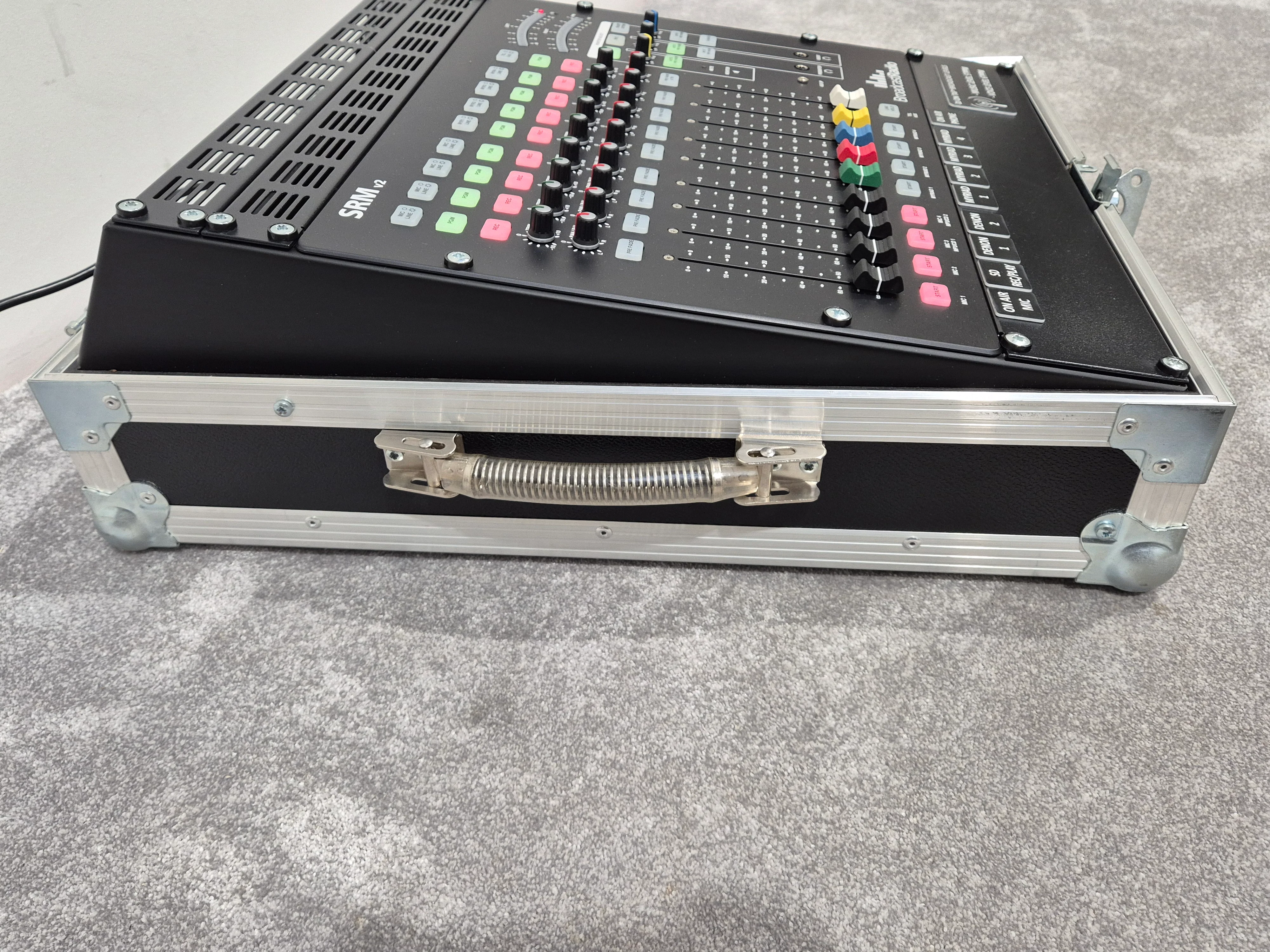 Broadcast Radio SRMv2 - Broadcast Radio Mixing Console w/ Flight Case - Image 5