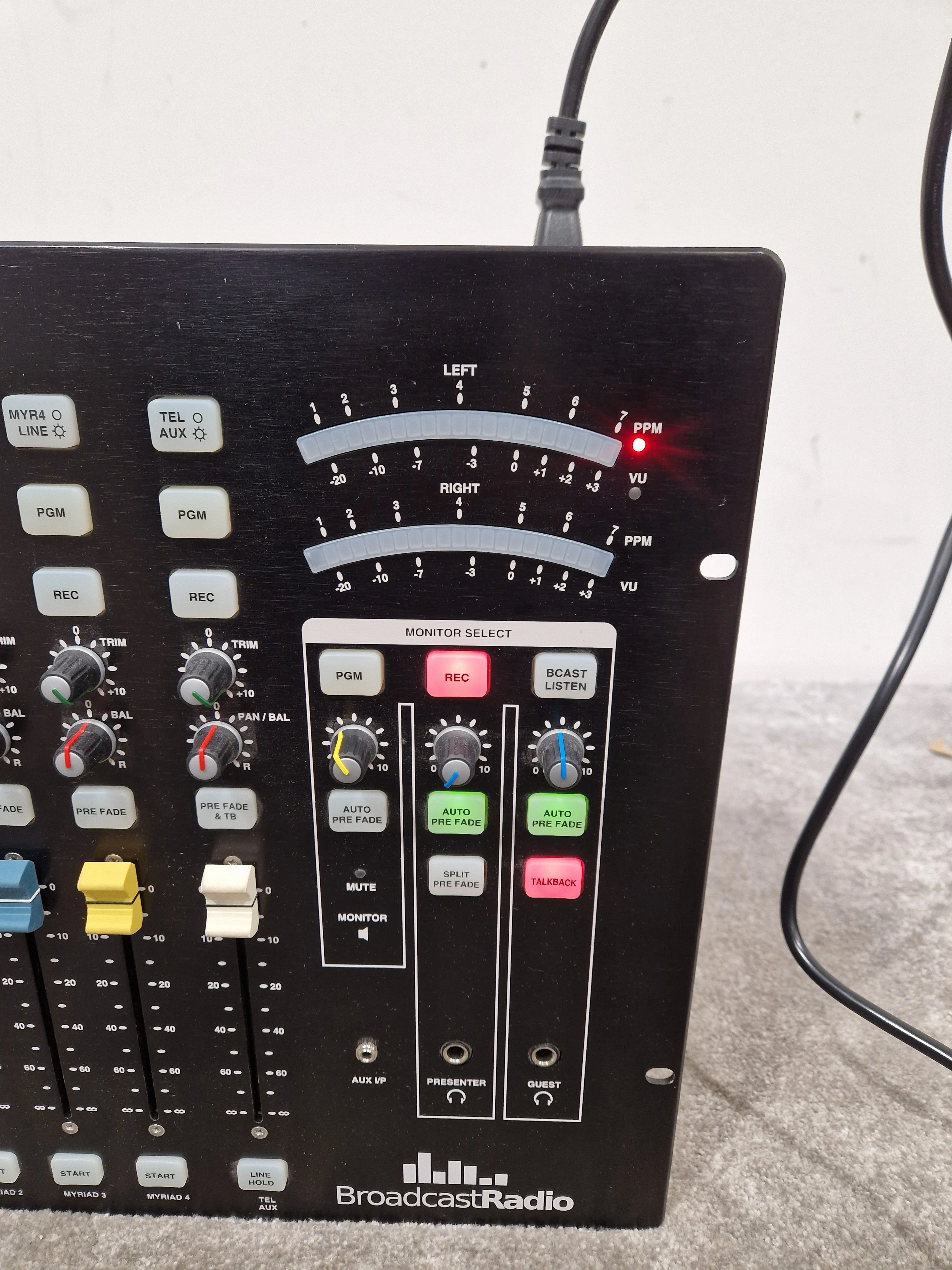 BroadcastRadio SRMV2 - Professional Audio Interface - Excellent w/ Power Supply - Image 5