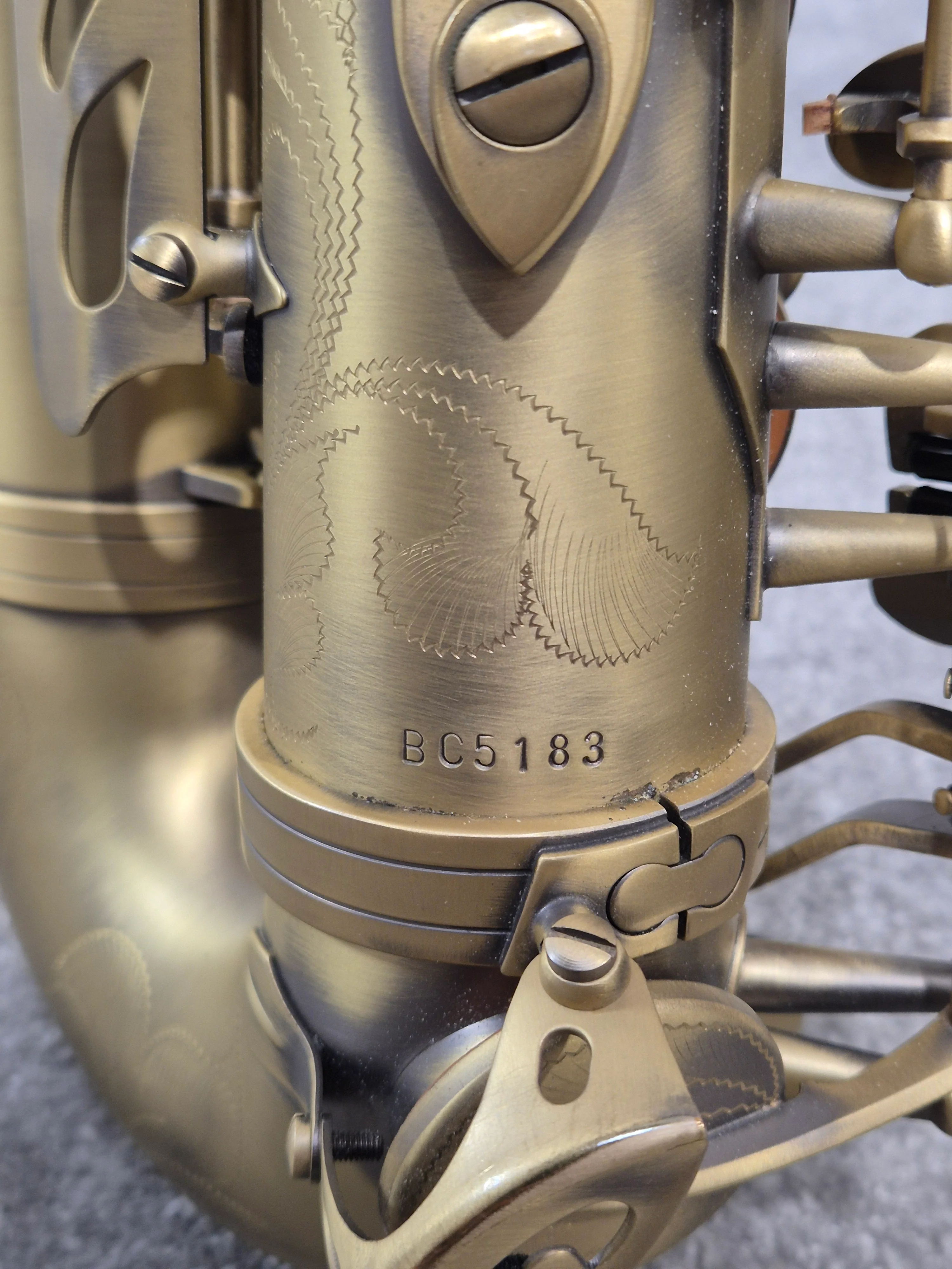 Buffet 400 Series BC5183 - Alto Saxophone Vintage Finish - Excellent w/ Hard Case - Image 8