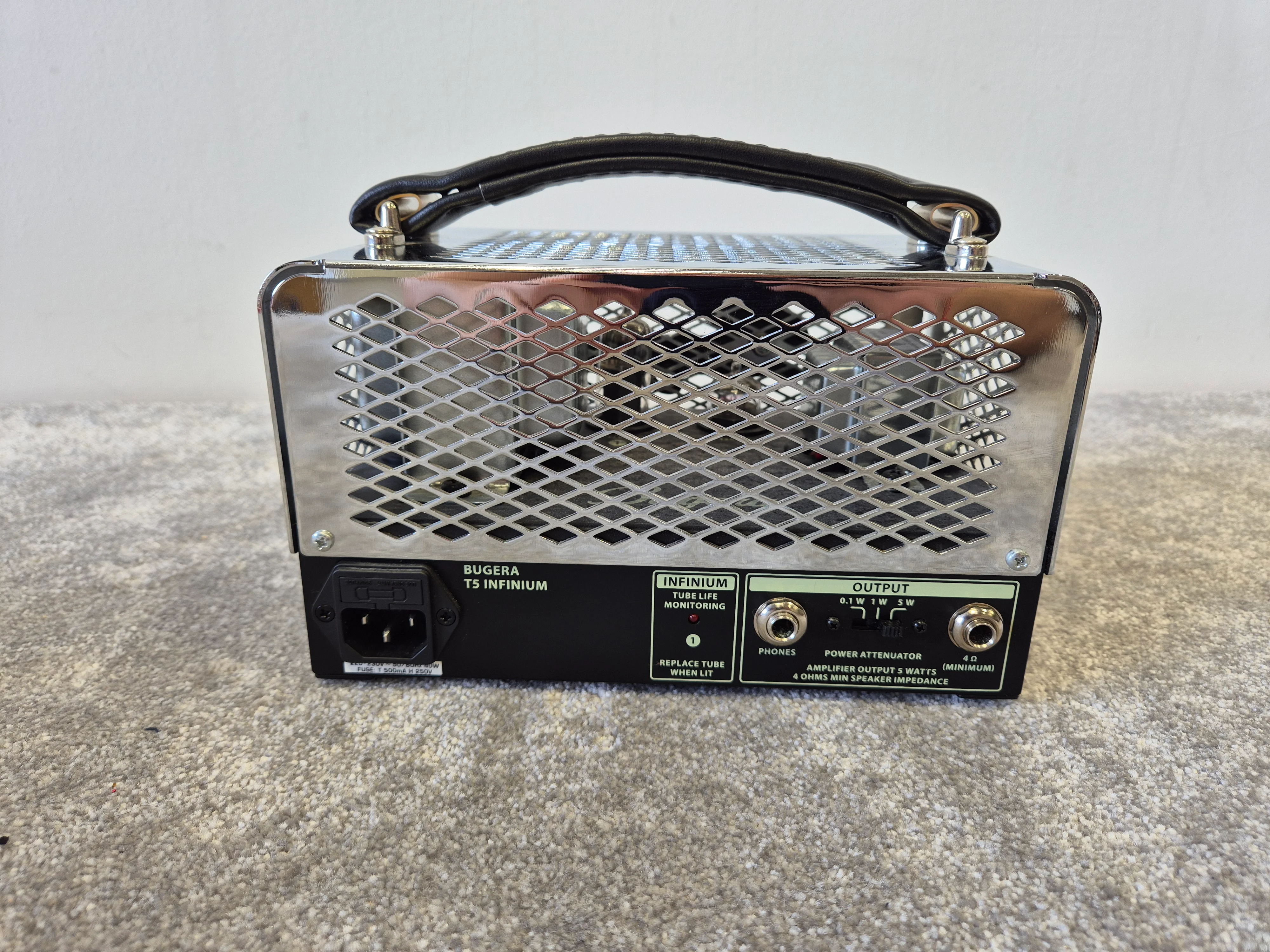 Bugera T5 INFINIUM - 5-watt All-Tube Guitar Amplifier Head - Image 4