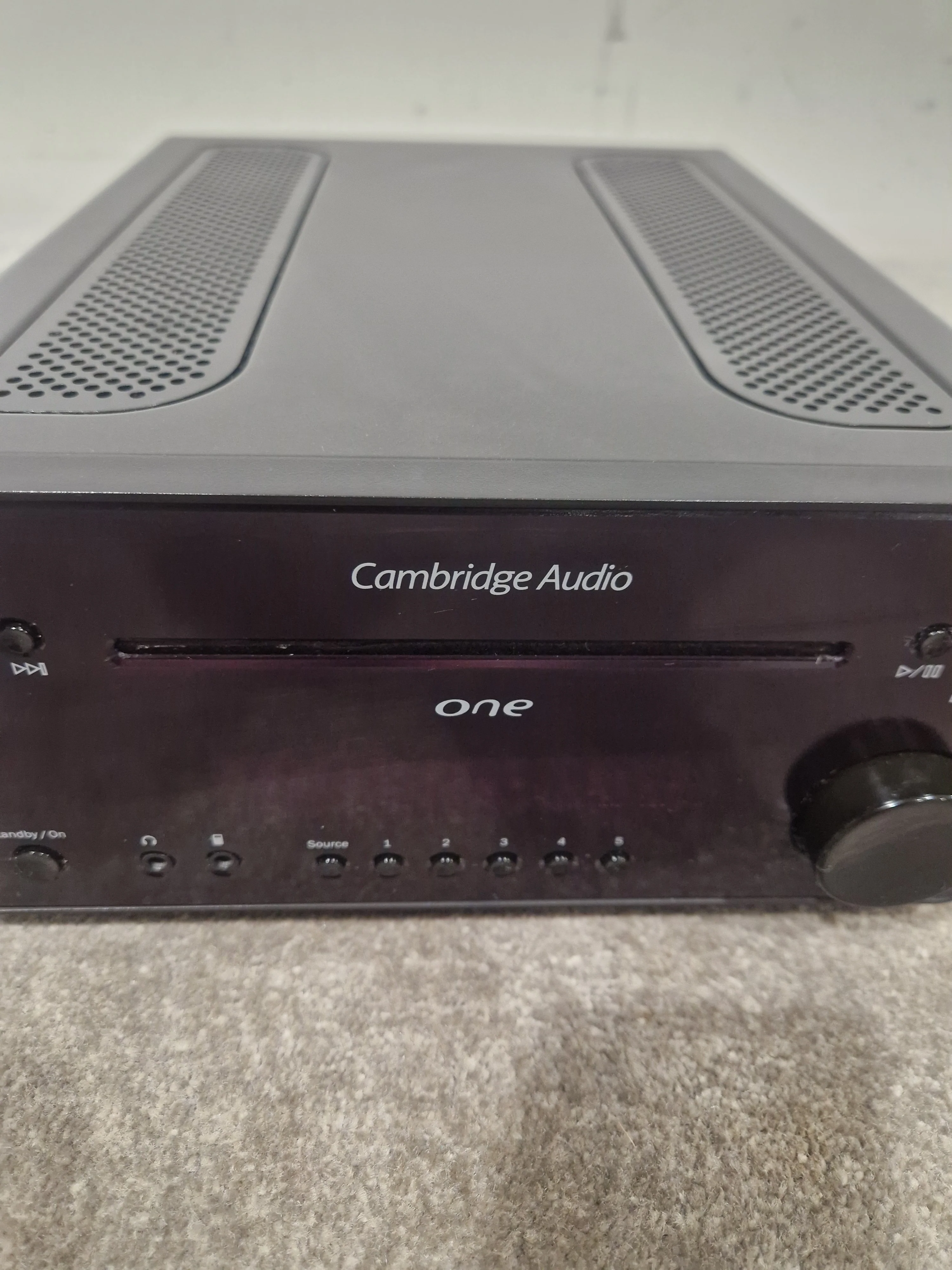 Cambridge Audio One - All-in-One Music System - Black - Excellent - Image 4