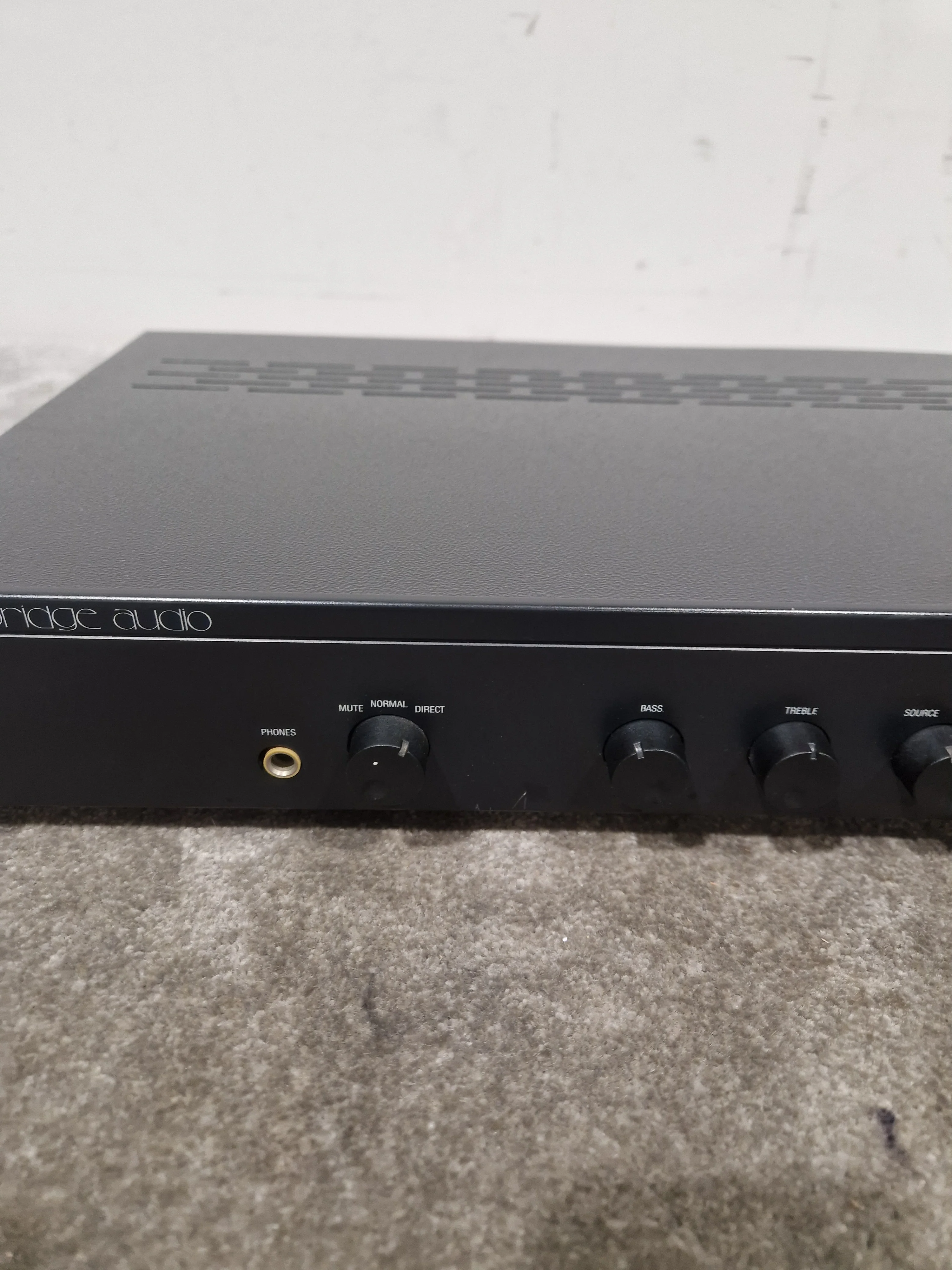 Cambridge Audio P70 Integrated Amlifier - High-Performance Audio - Excellent w/ Power Supply - Image 4