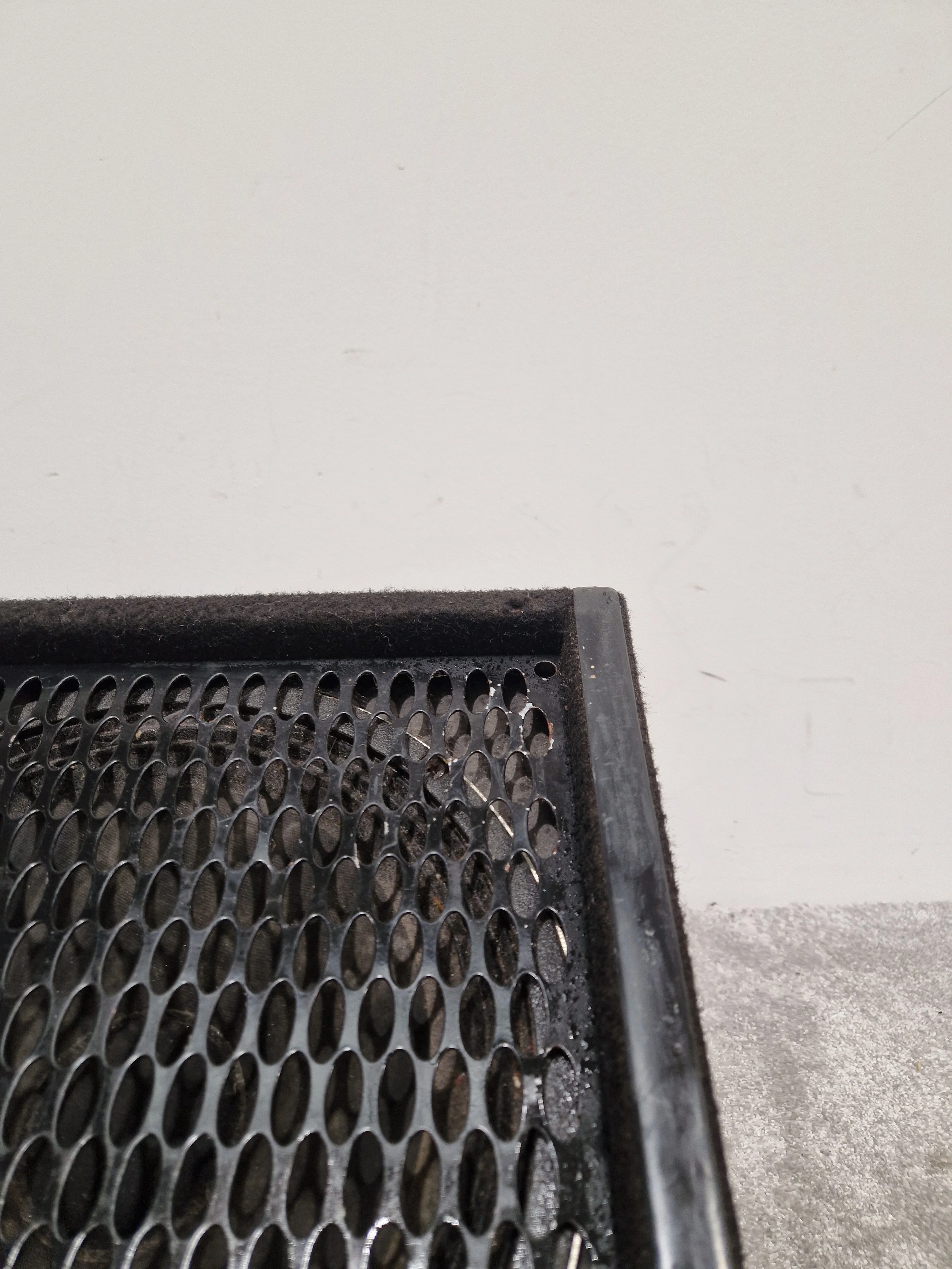 Carlsbro Alpha EM12 Floor Monitor - Black – Floor Monitor - Spares or Repair - Image 4