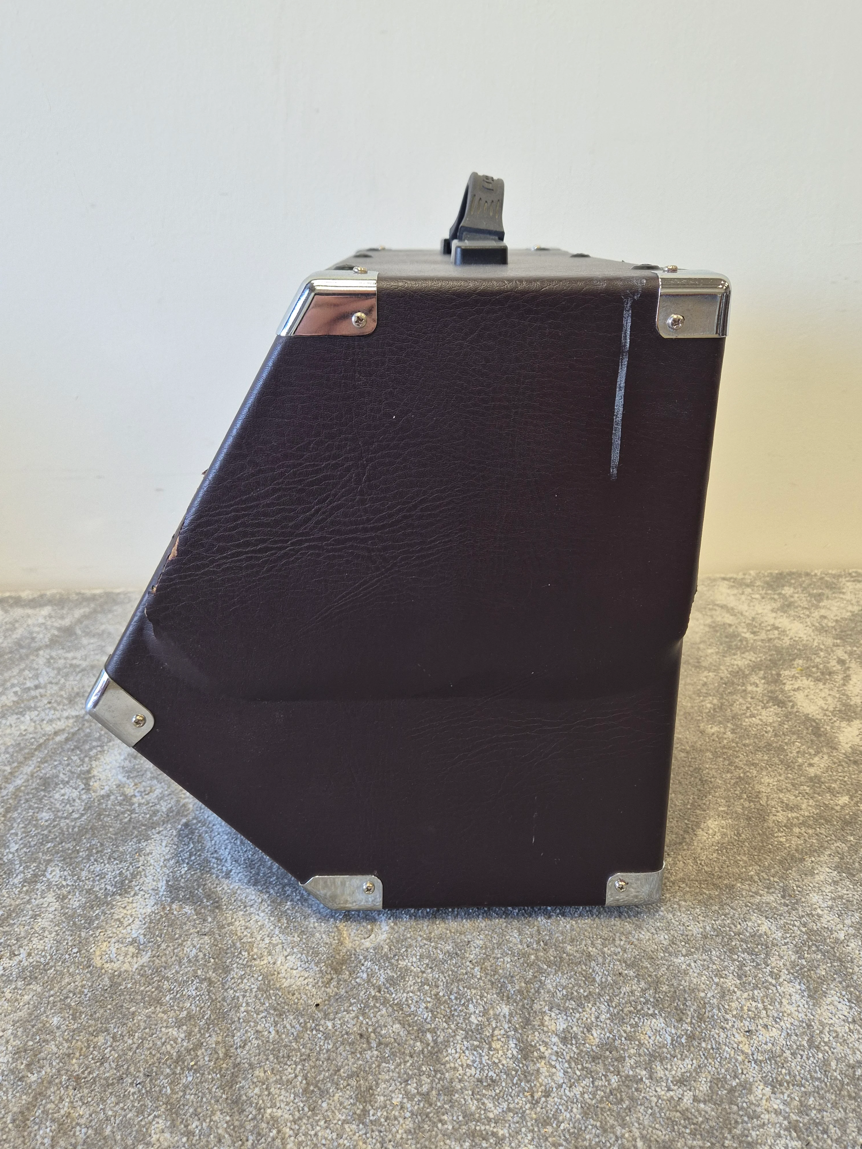 Carlsbro Sherwood 30R Acoustic Combo Amplifier - Solid-State Amplifier (Spares or Repairs) - Image 5