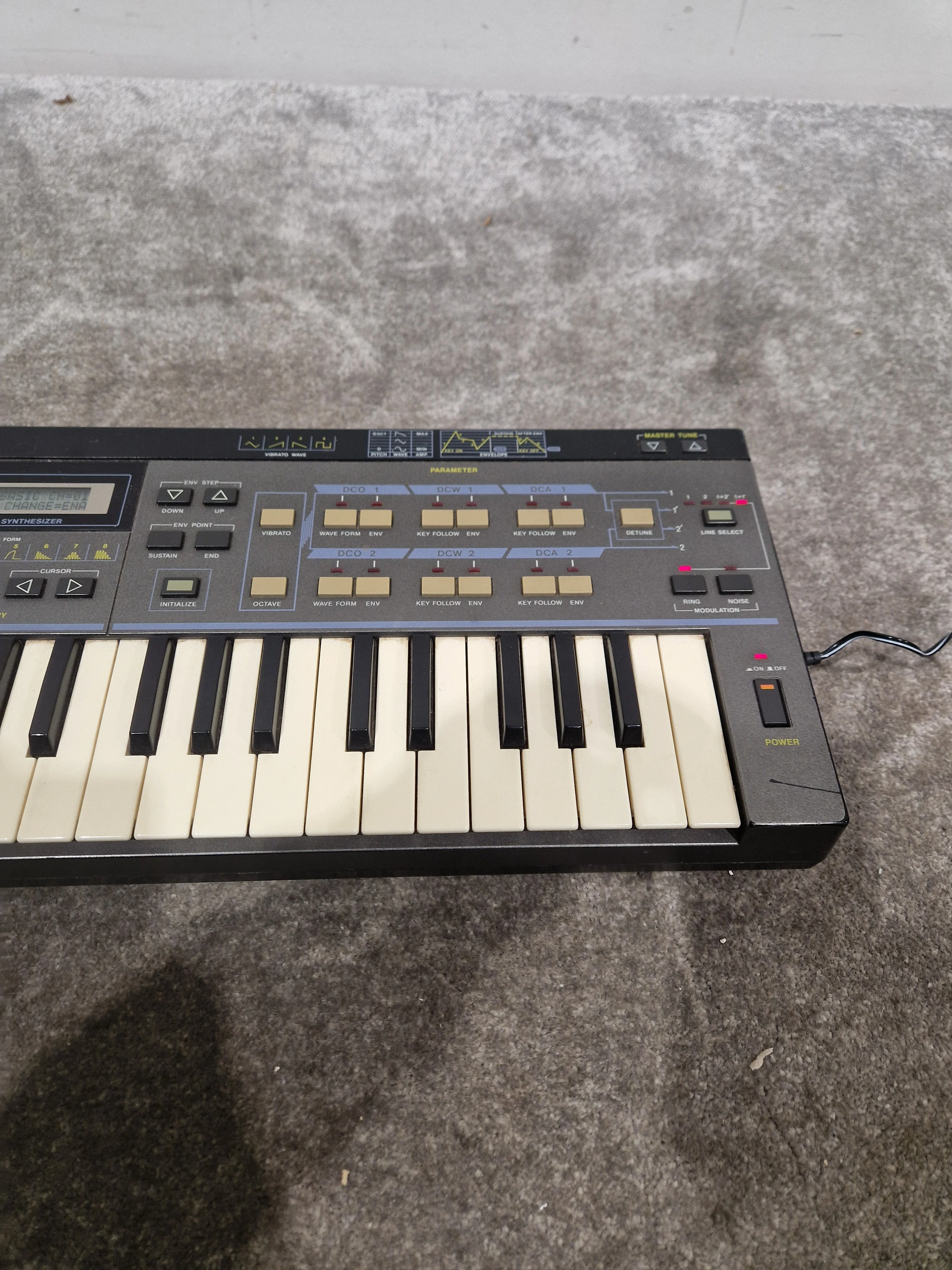 Casio CZ-101 - Compact Digital Synthesizer - Excellent w/ Power Supply - Image 4