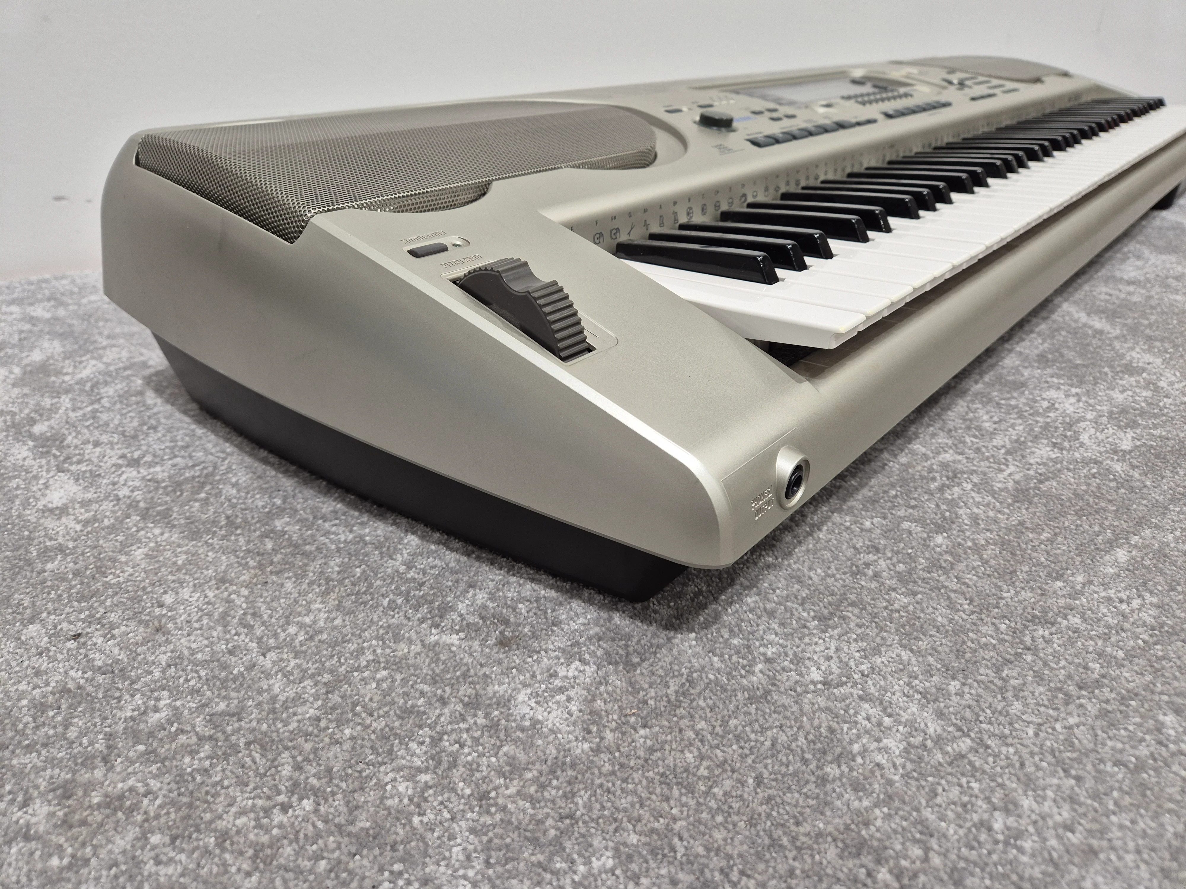 Casio WK 3200 - Versatile Digital 61 Key Keyboard - Image 11