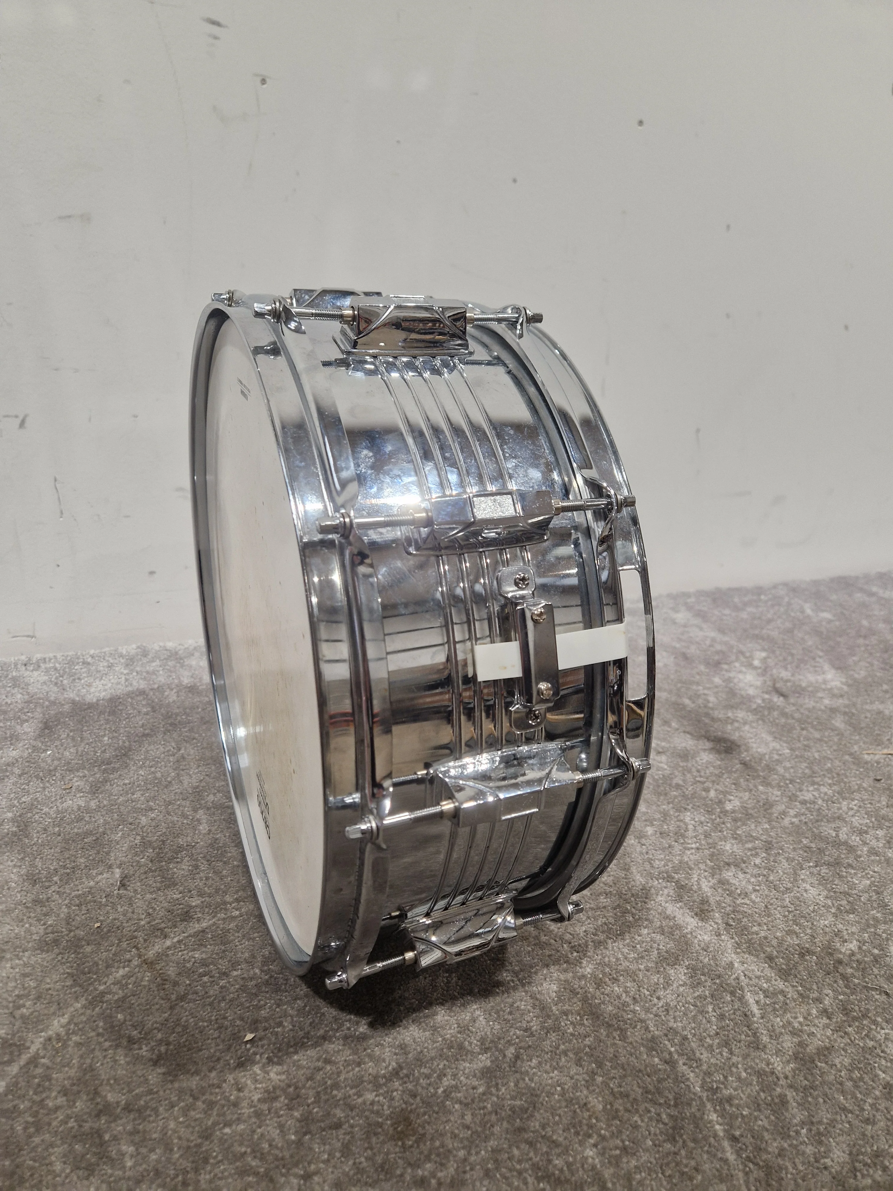CB700 - Educational Snare Drum - Chrome - Good w/ Hard Case & Drum sticks & Drum stand - Image 18