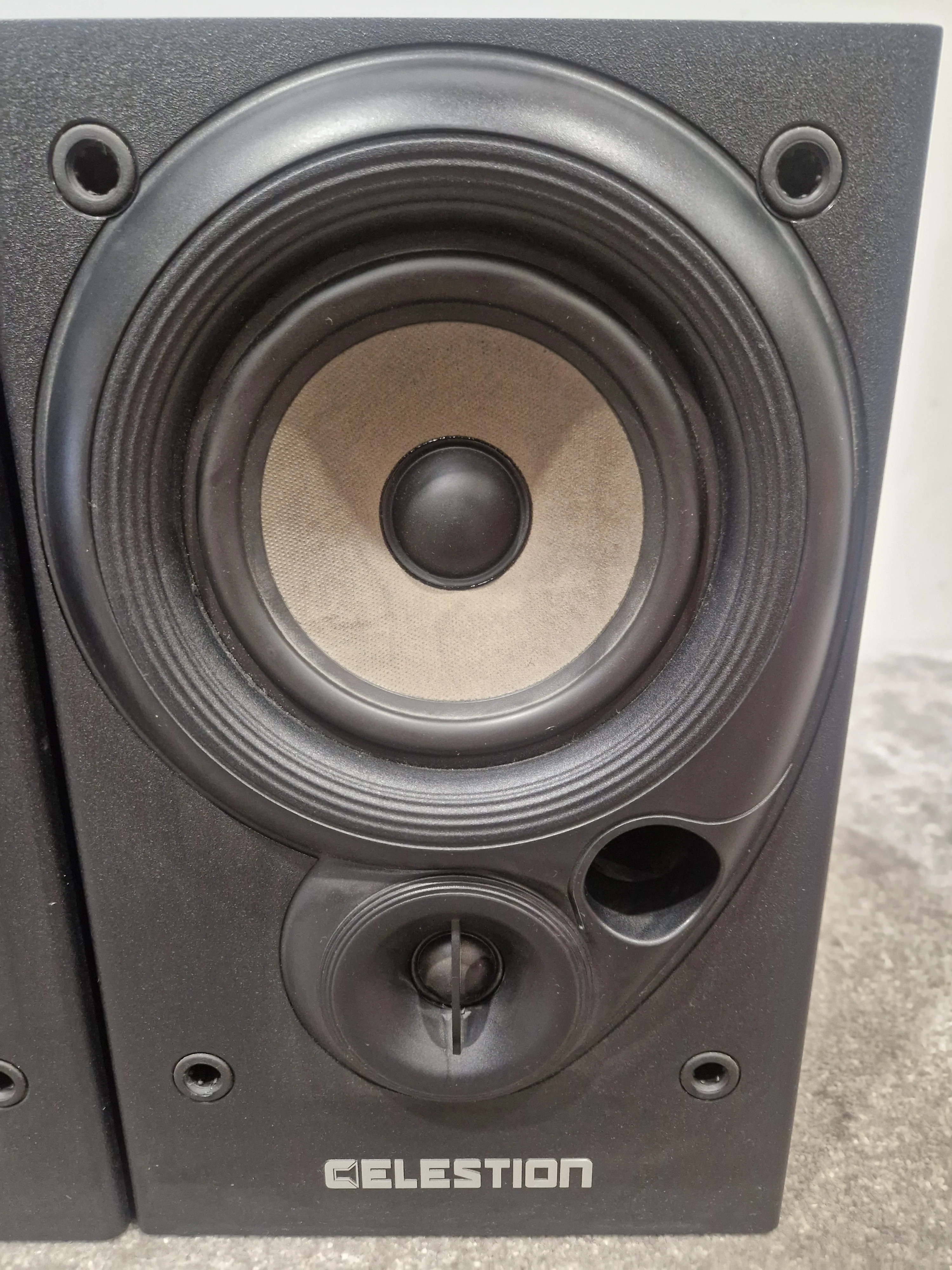 Celestion 12L bookshelf speakers Pair - Compact Design, High Fidelity - Very Good - Image 9