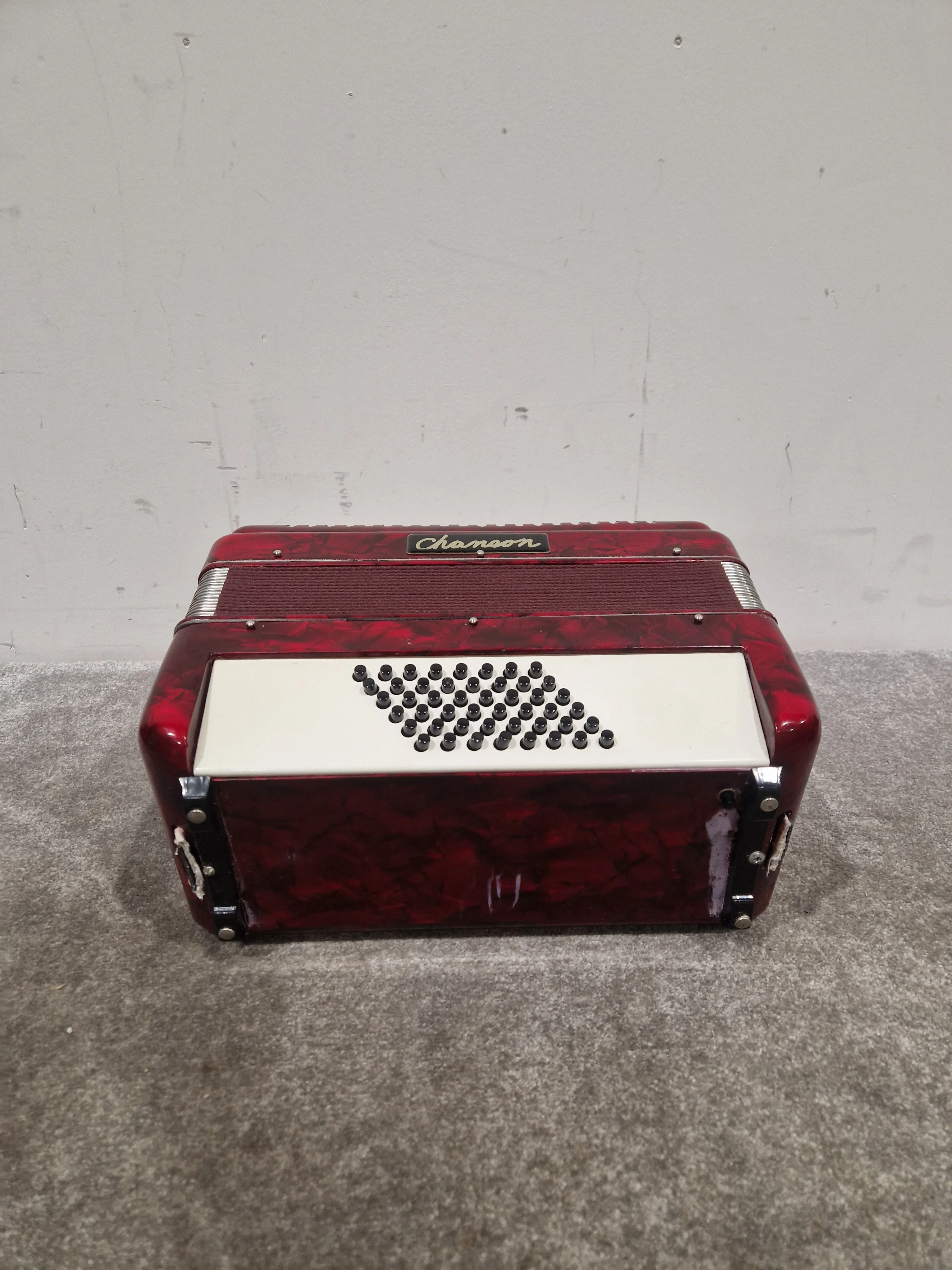 CHANSON 26 KEY-48 BASS - Compact Accordion - Good w/ Hard Case - Image 6