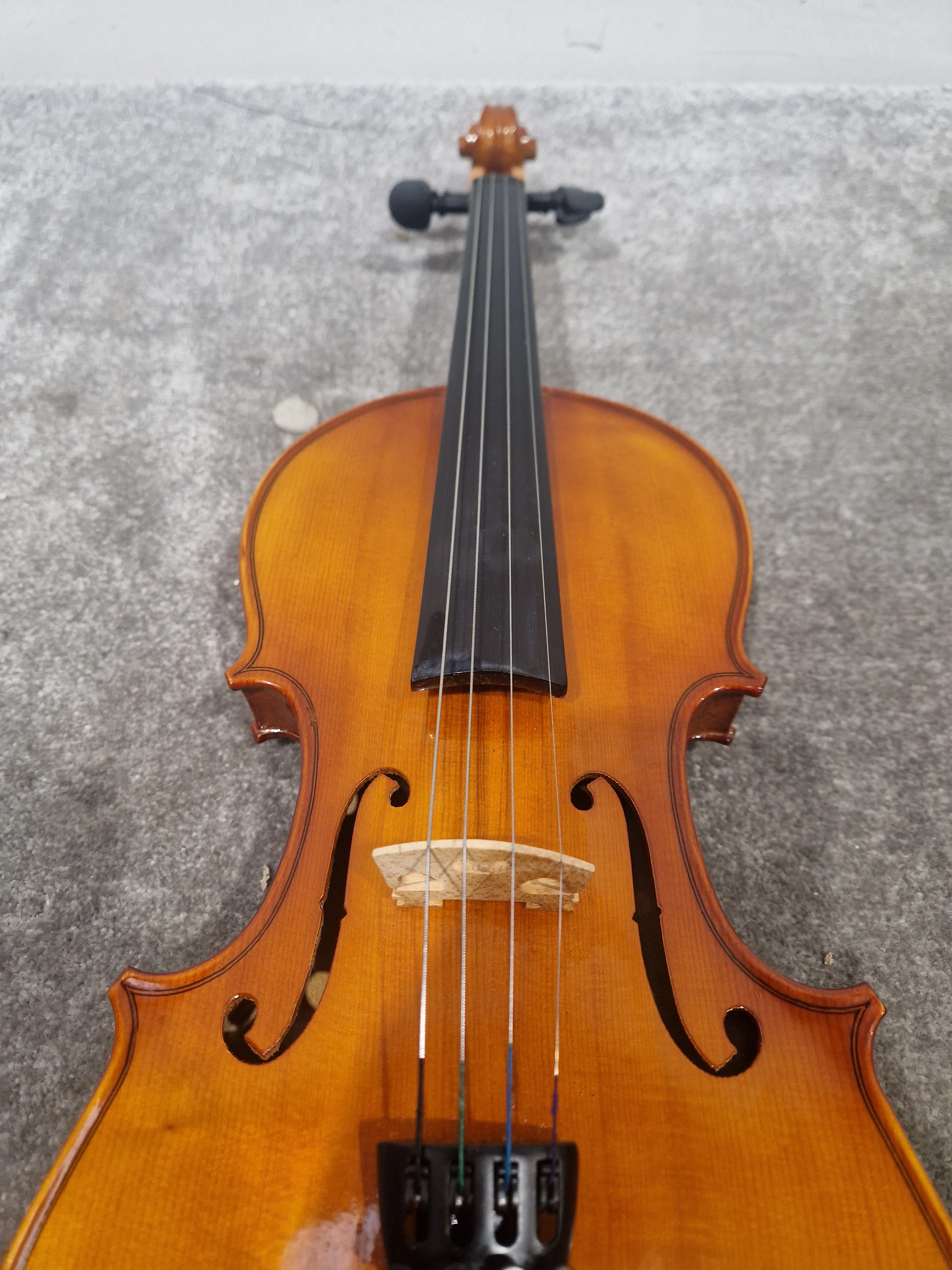 Chantry 2471 Violin - Handcrafted Quality - Excellent w/ Soft Case - Image 2