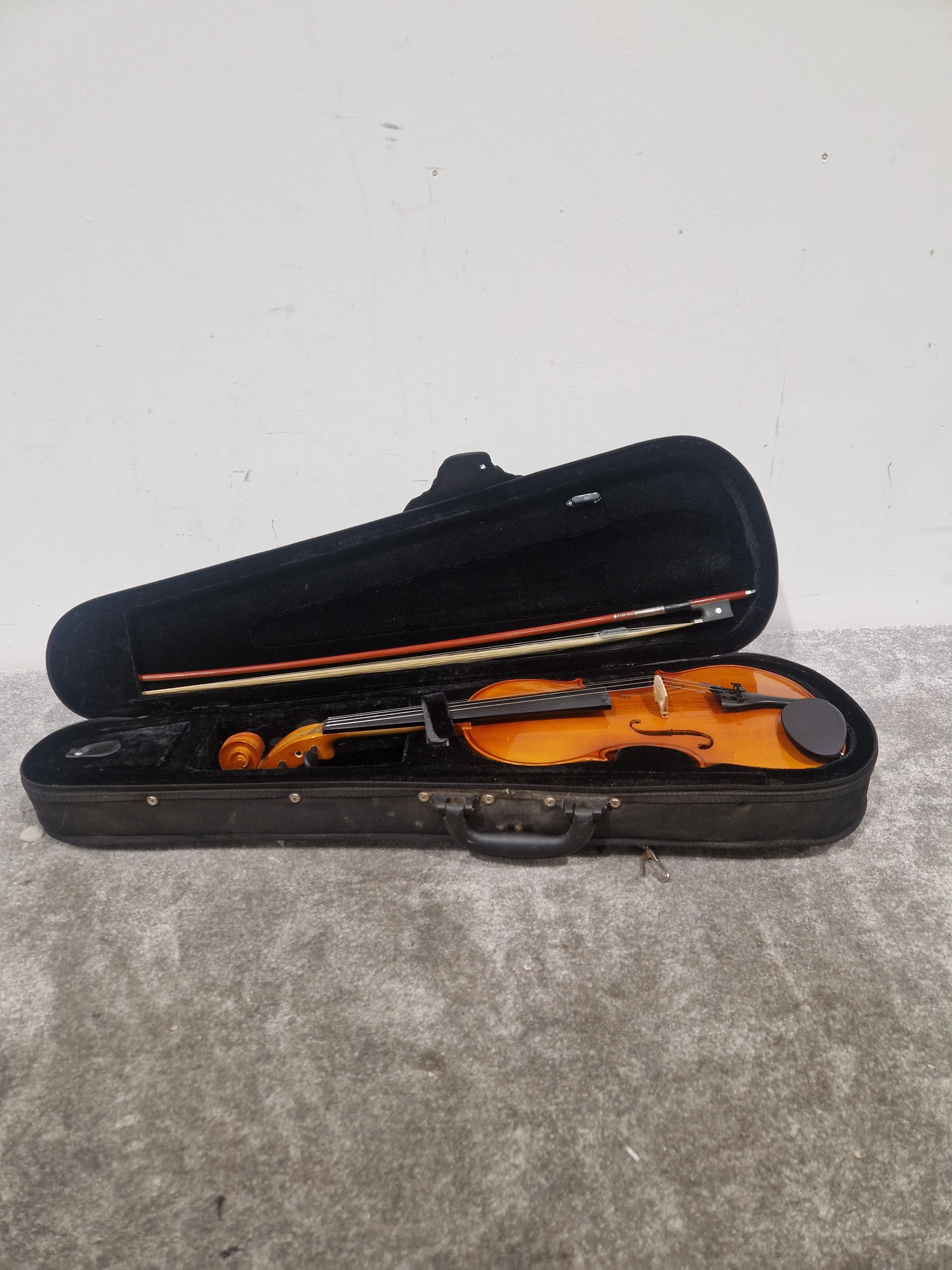 Chantry 2471 Violin - Handcrafted Quality - Excellent w/ Soft Case - Image 8