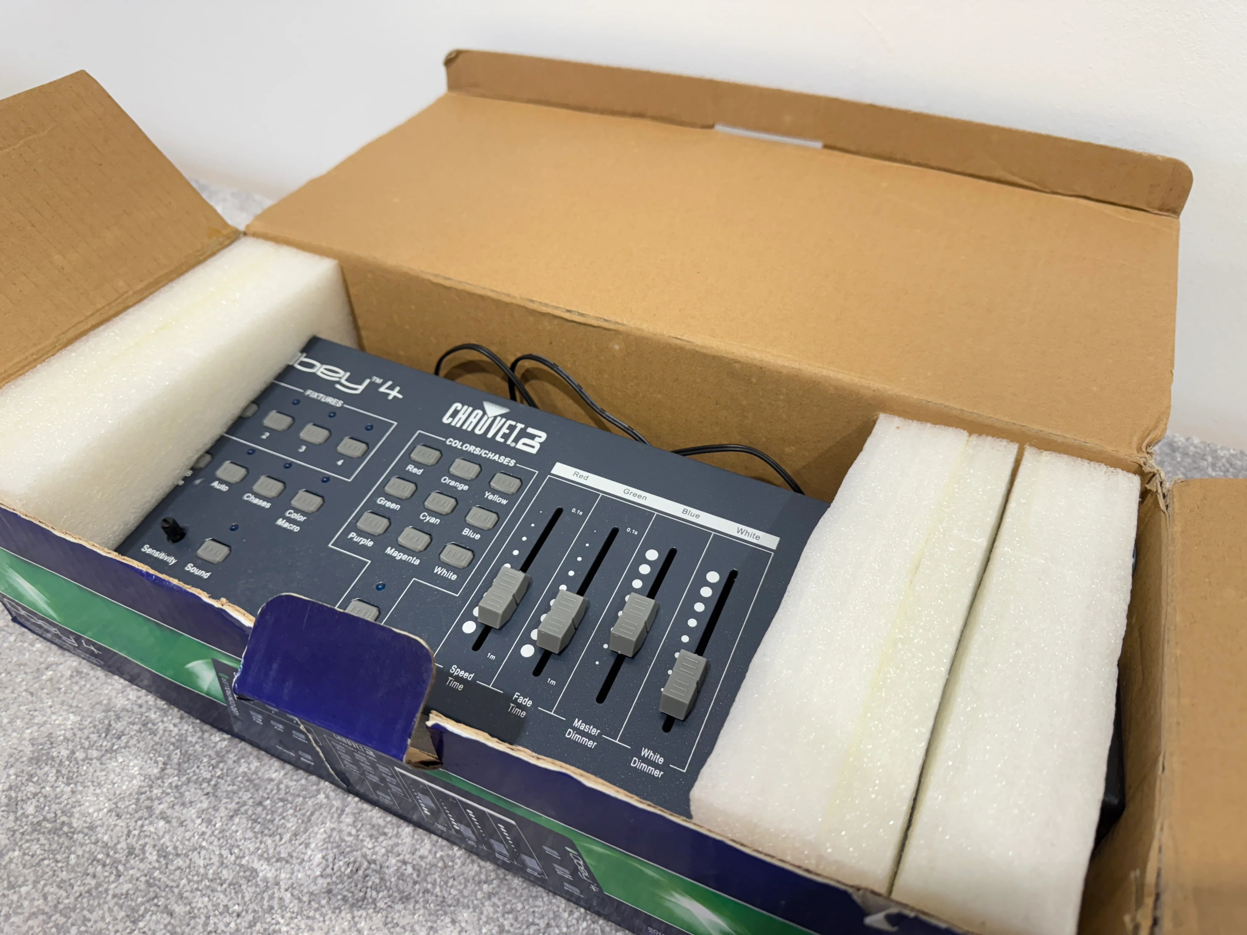 Chauvet Obey 4 DMX / DJ Lighting Controller with Power Supply - Image 12