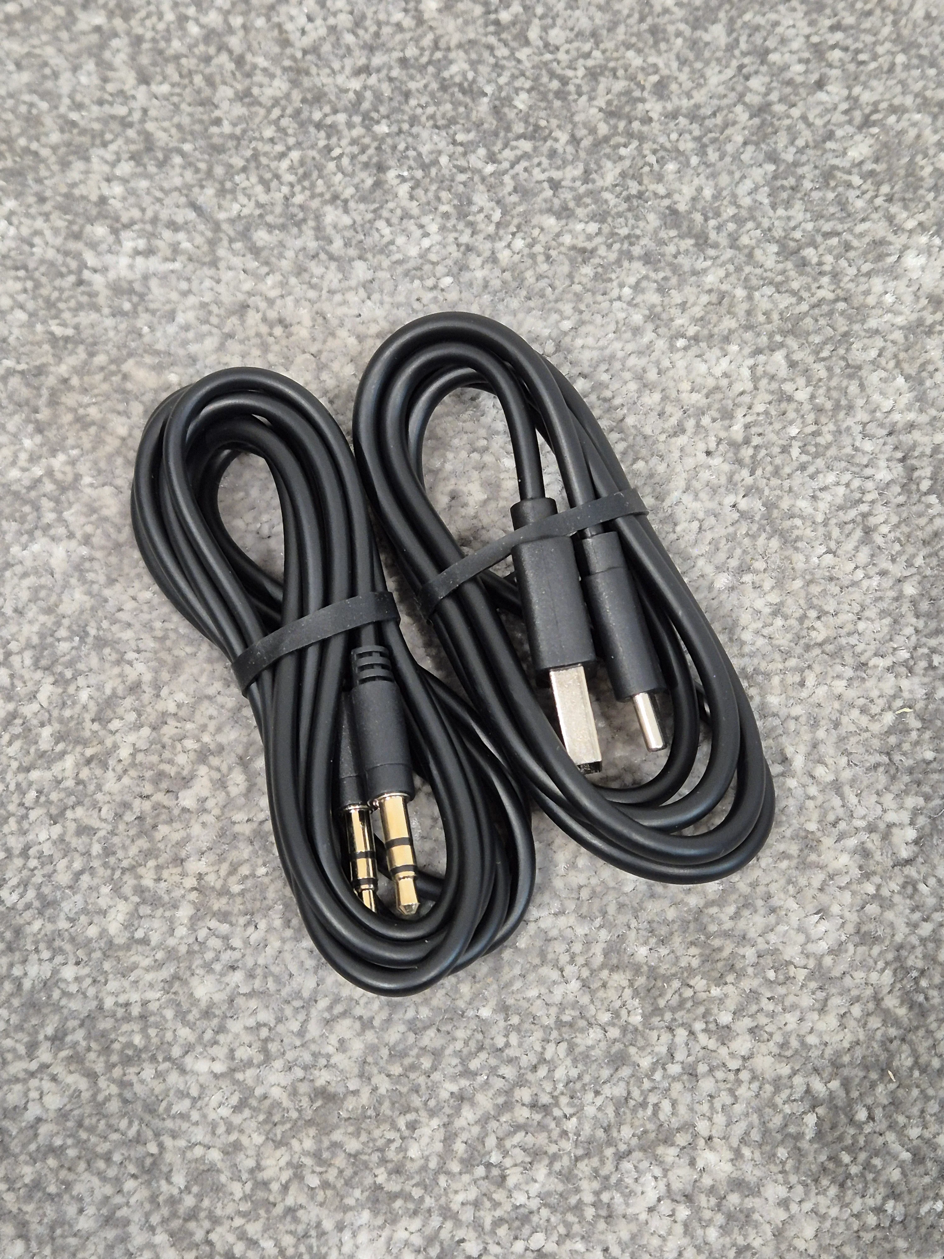 Chillitech M32 Headphones - Over-Ear Design, Noise-Canceling - Open Box New w/ Soft Case - Image 9