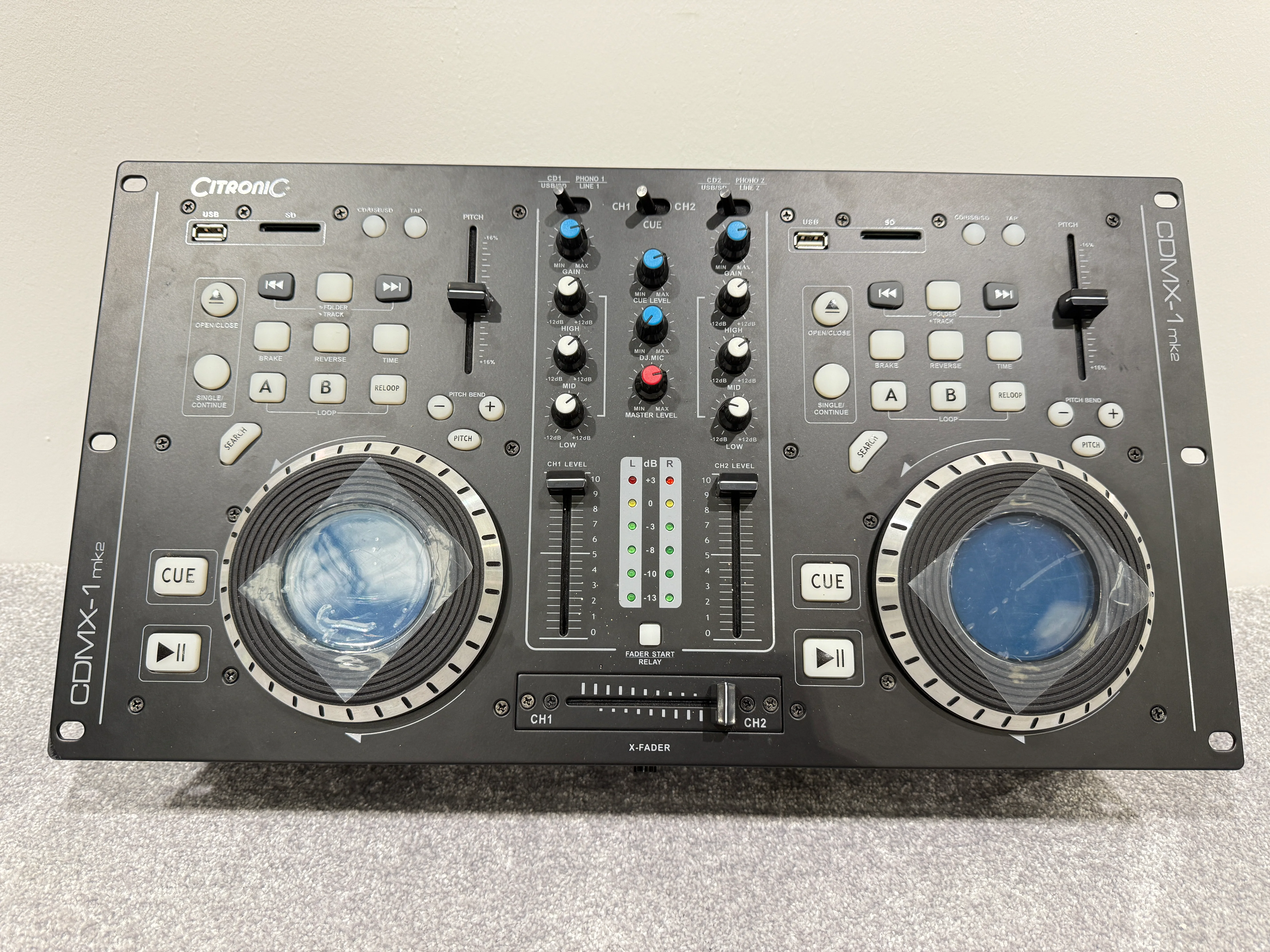 Citronic CDMX-1 Mk2 Professional CD / MP3 Player Mixer DJ - Image 2