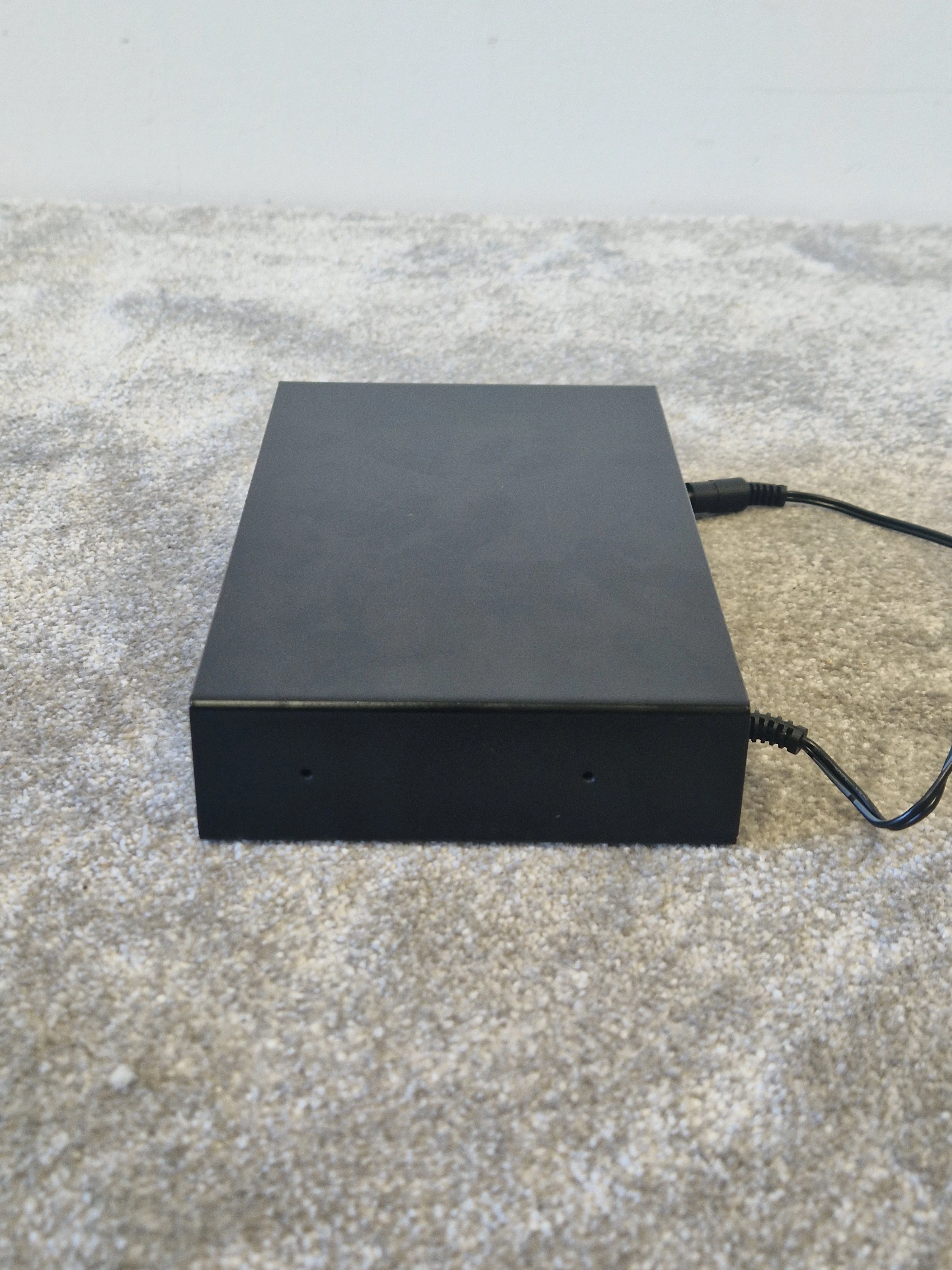 ClockAudio CW-9000R UHF Diversity Receiver – Good - Image 6