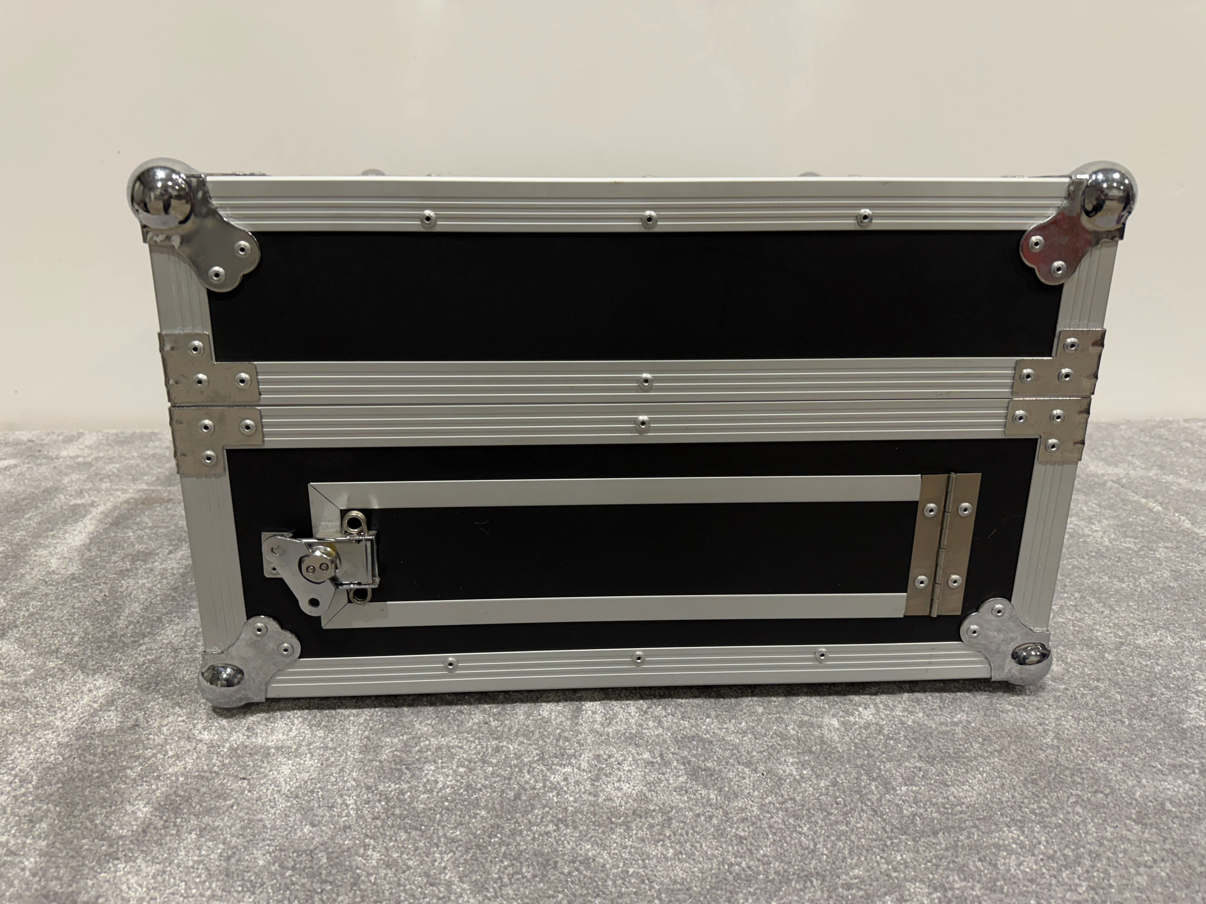 Cobra Case - Flight Case with 4U Rack Mount with Slide-Out Stand - Image 13