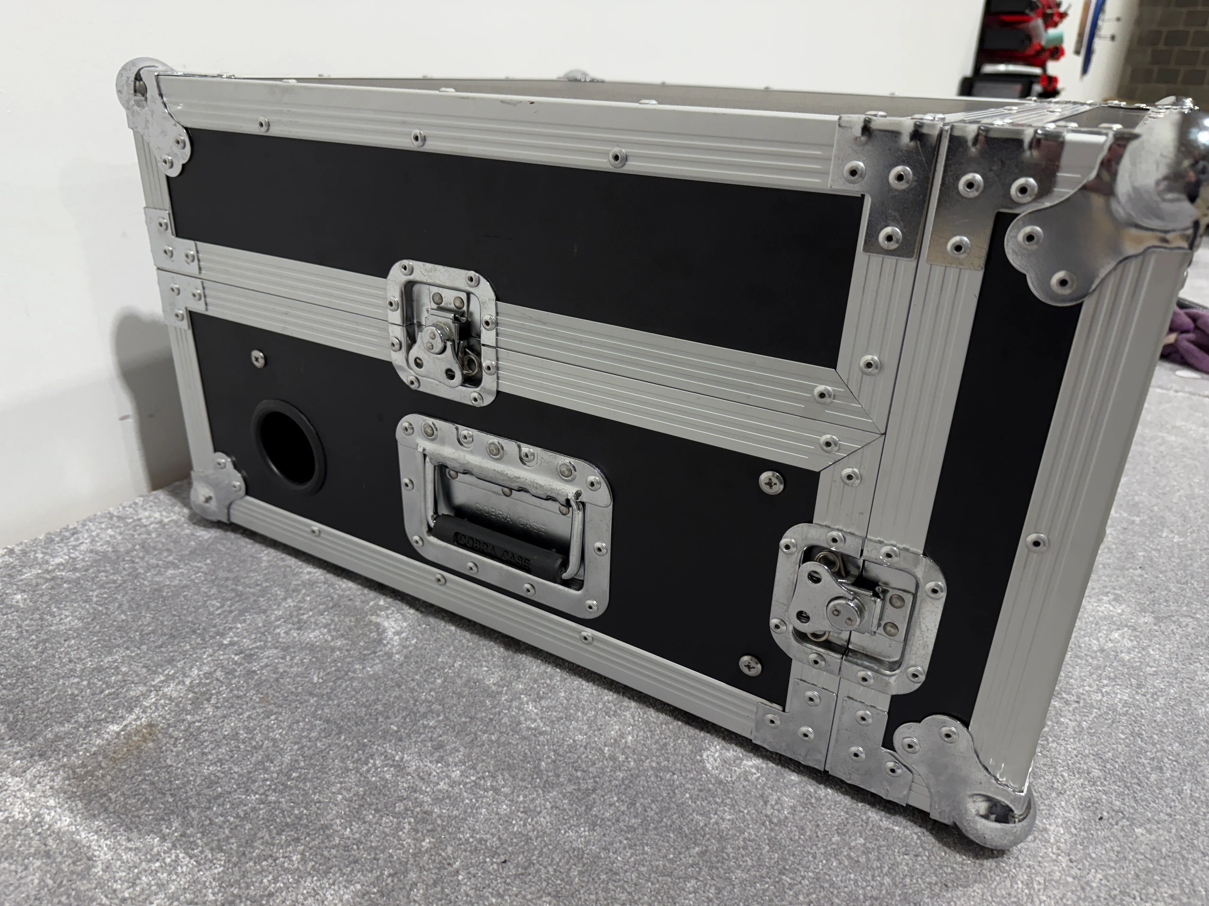 Cobra Case - Flight Case with 4U Rack Mount with Slide-Out Stand - Image 3