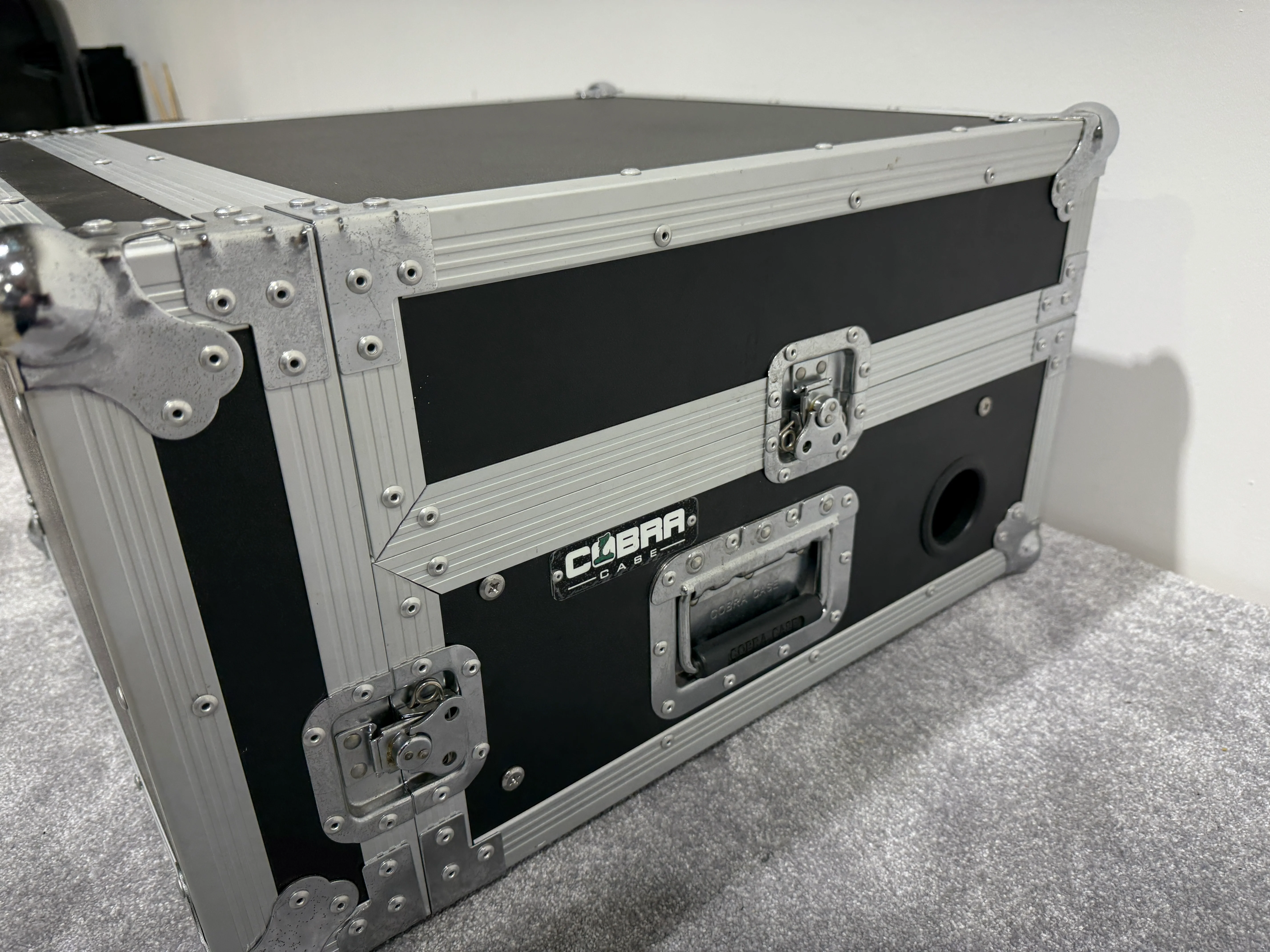 Cobra Case - Flight Case with 4U Rack Mount with Slide-Out Stand - Image 7