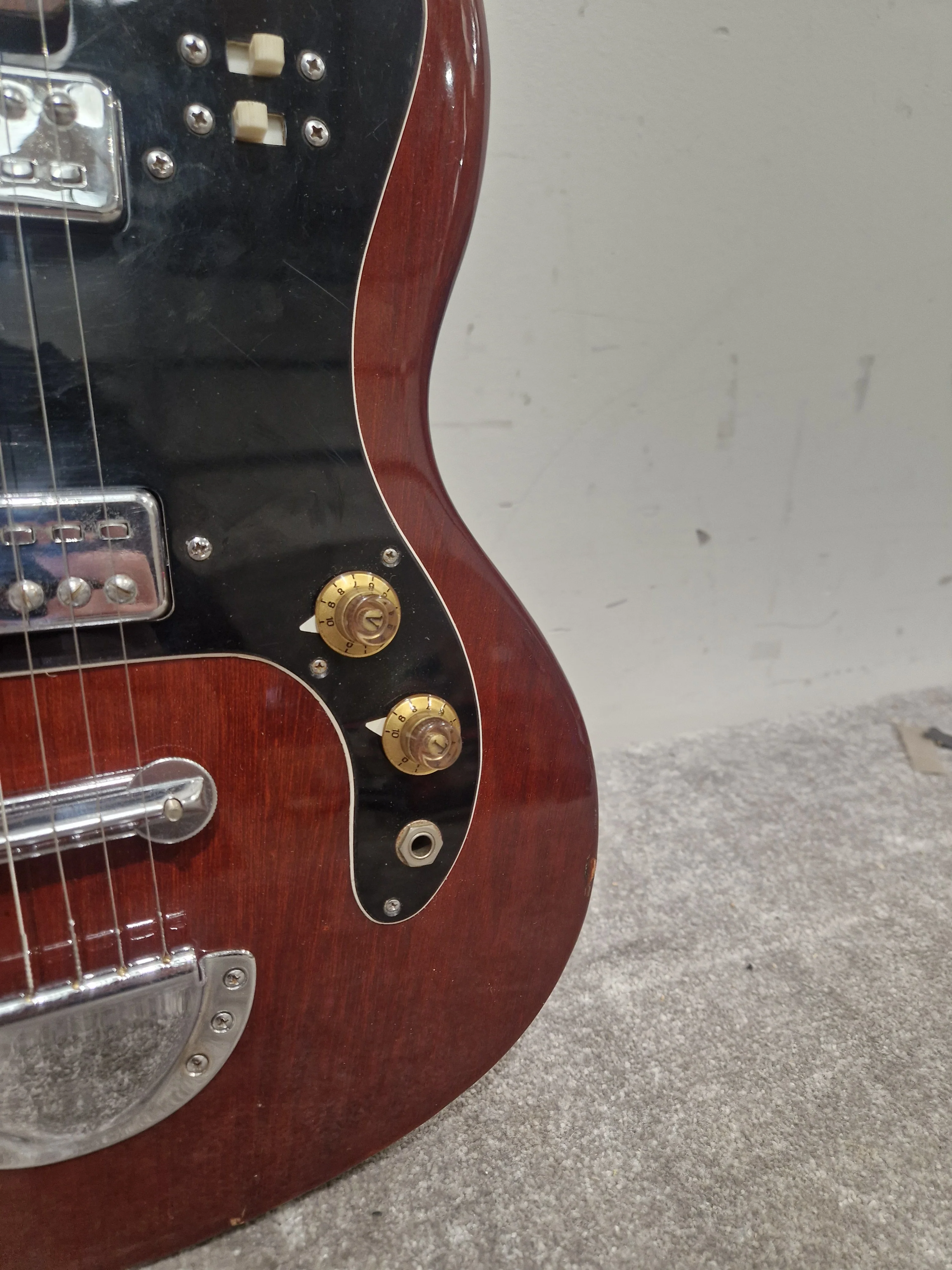 Columbus SG Electric Guitar - Red Electric Guitar - Well-Preserved - Good - Image 3
