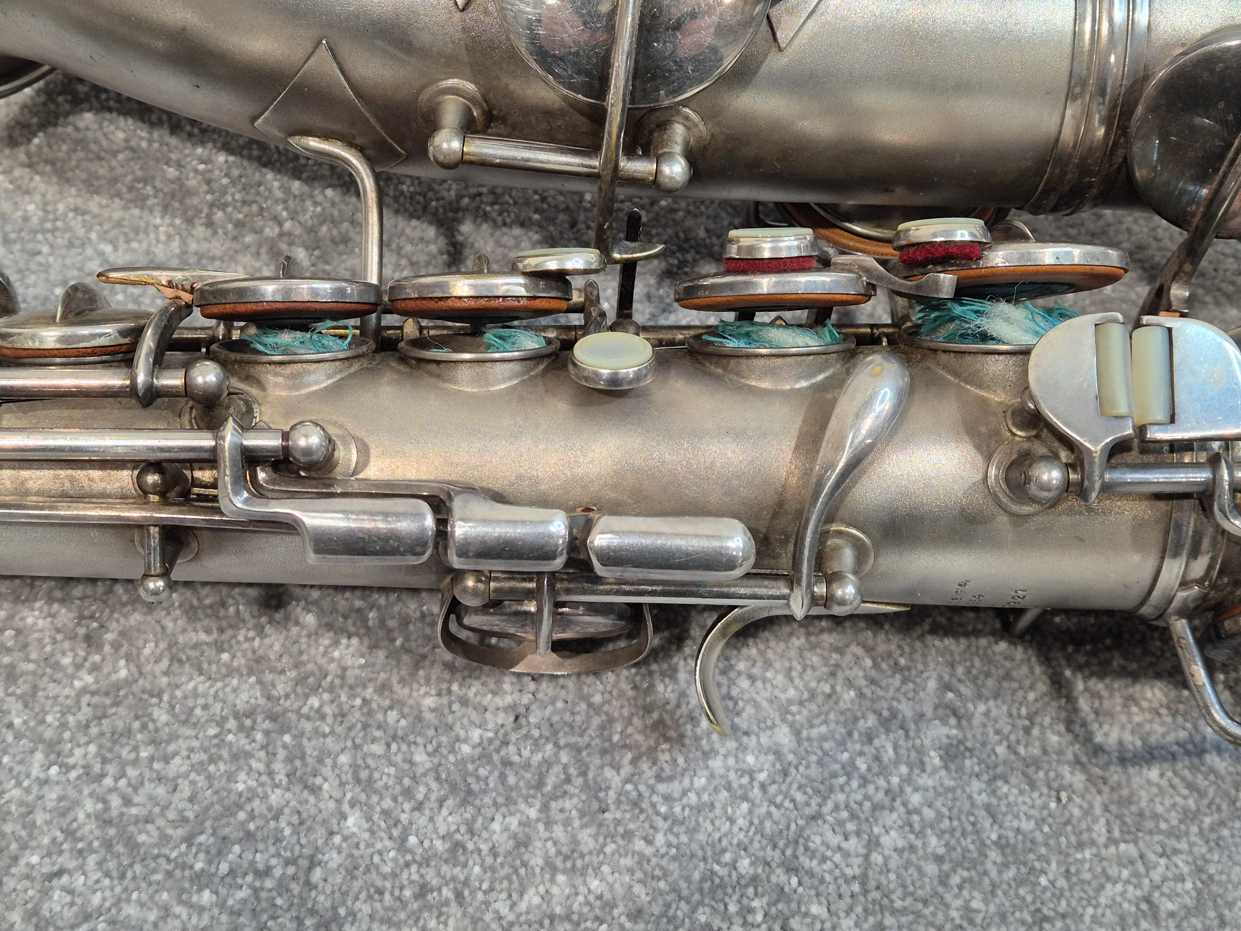 Conn Elkhart Low Pitch Alto Saxophone and Hard Case Made in USA Serial: M219921 - Image 7