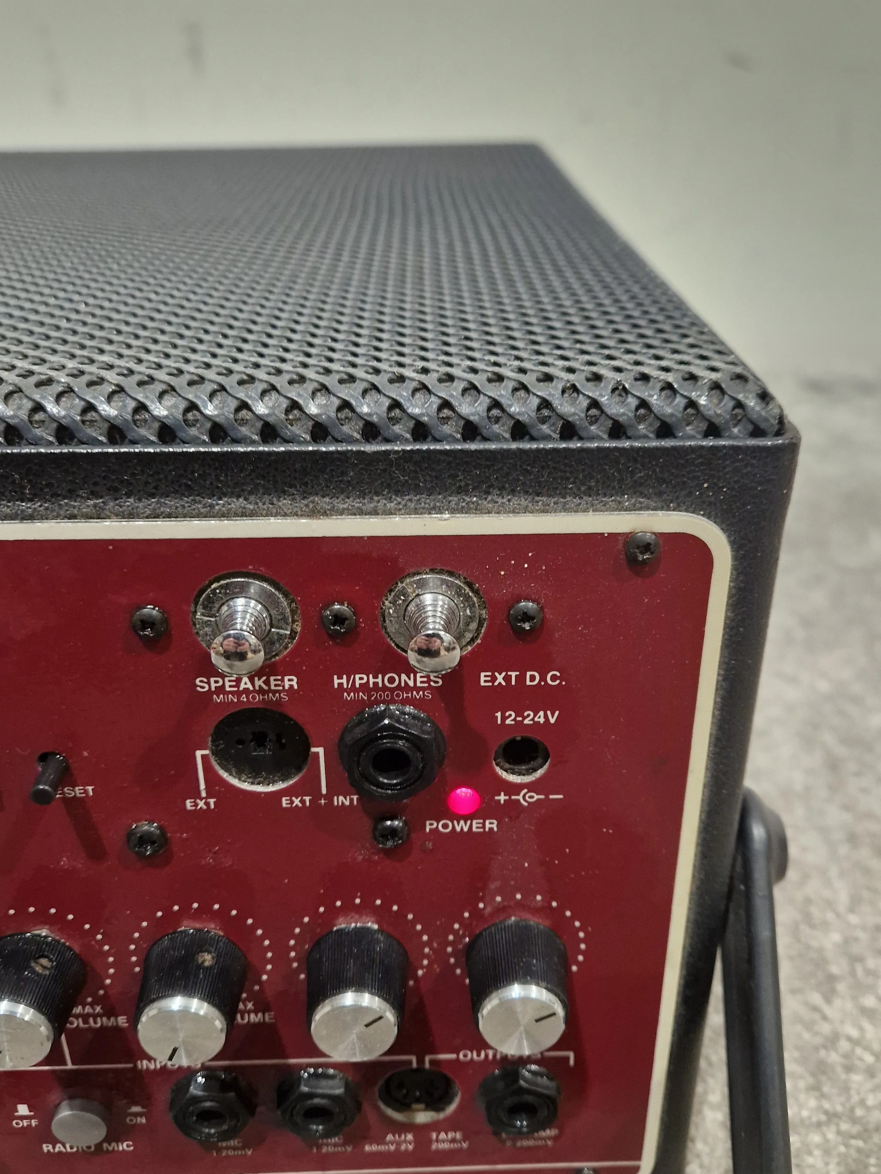 Coomber 2060-2/RW - Radio Mic P.A. Cassette Recorder - Red - Excellent - Image 3