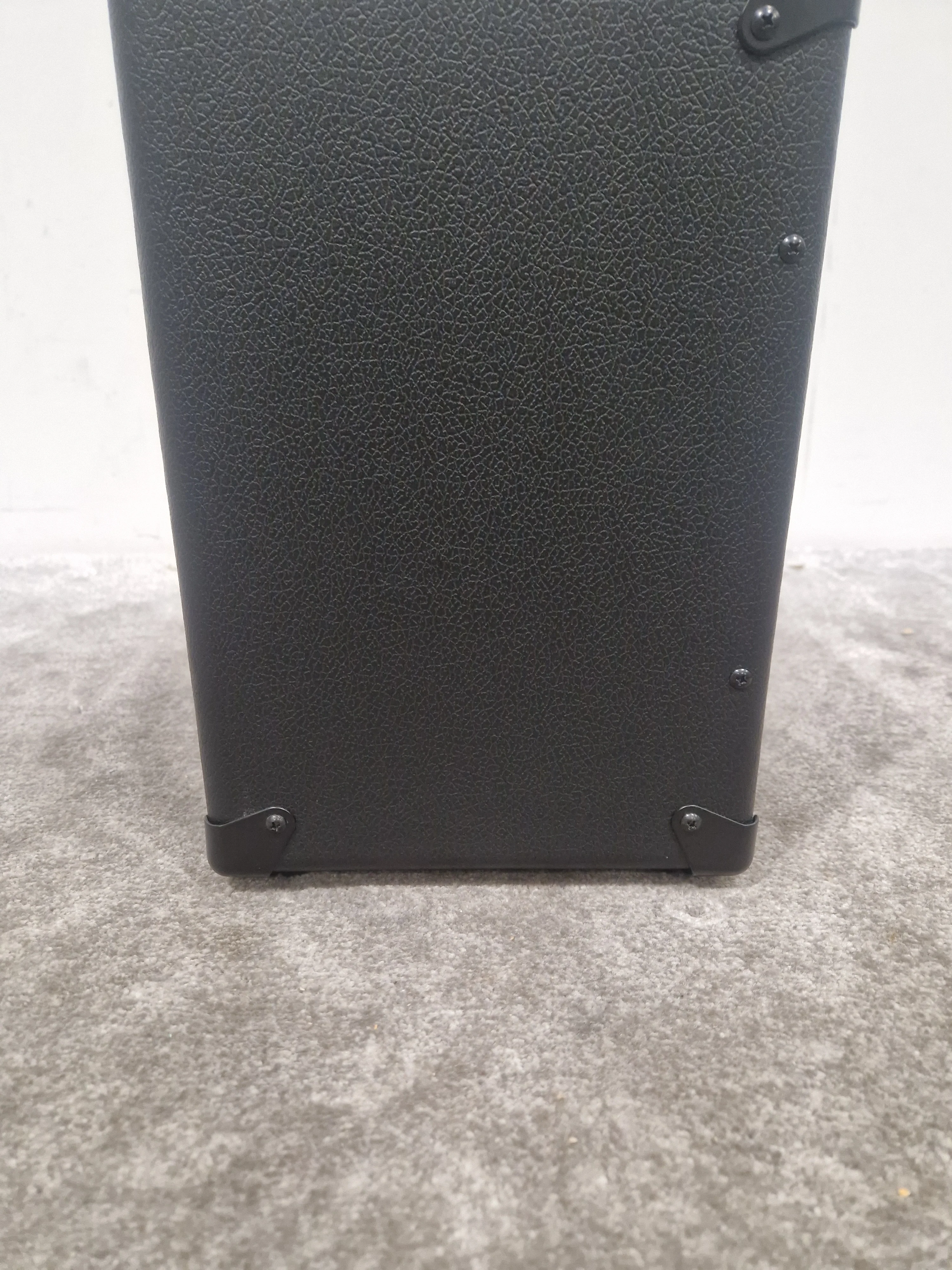 Cort CM20B - 20W Bass Combo Amp - Excellent w/ Power Supply - Image 16