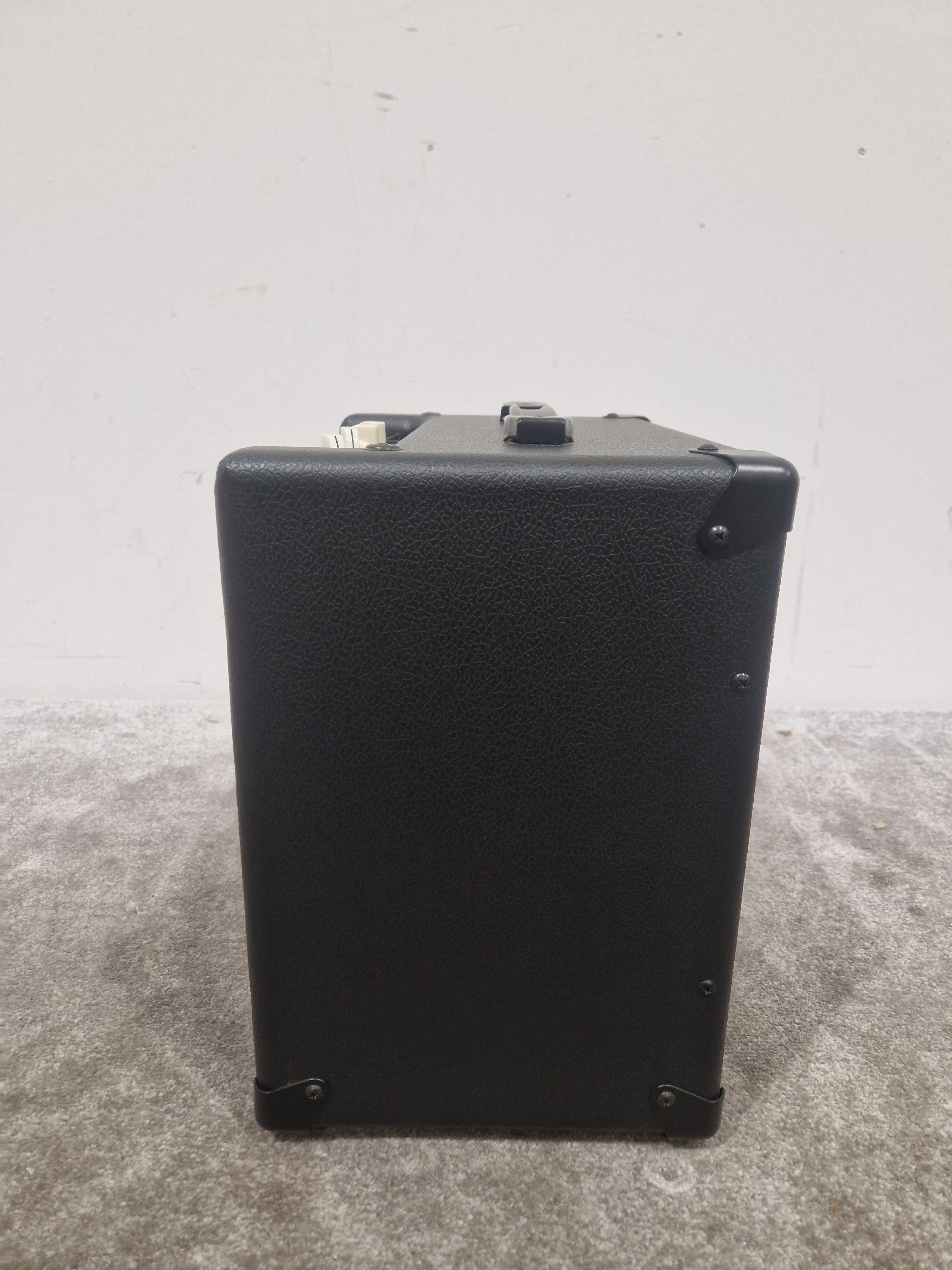 Cort CM20B - 20W Bass Combo Amp - Excellent w/ Power Supply - Image 4