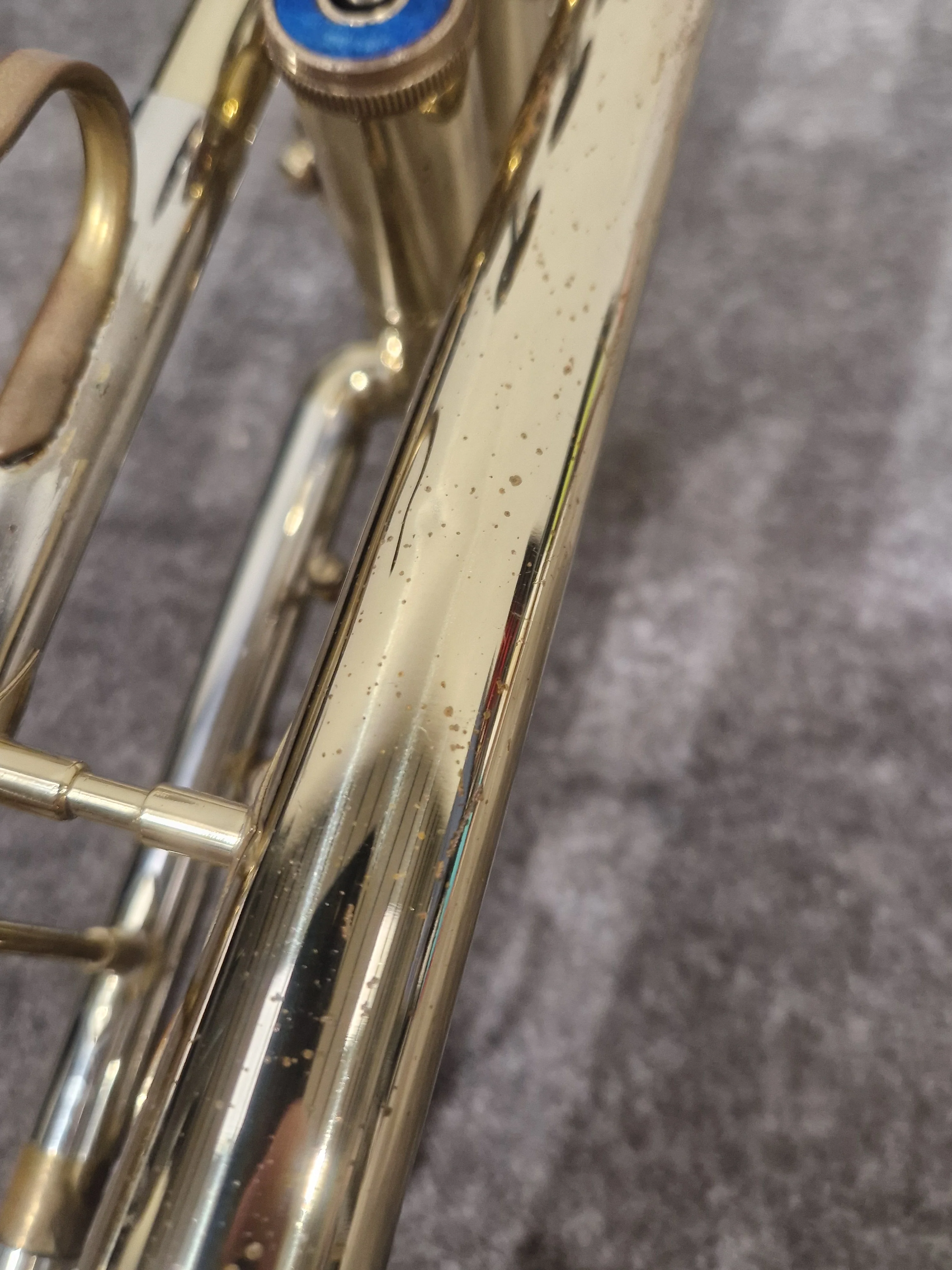 Corton Amati 776467 – Classic Brass Trumpet – Good w/ Chord Soft Case & Trumpet Study Books - Image 3