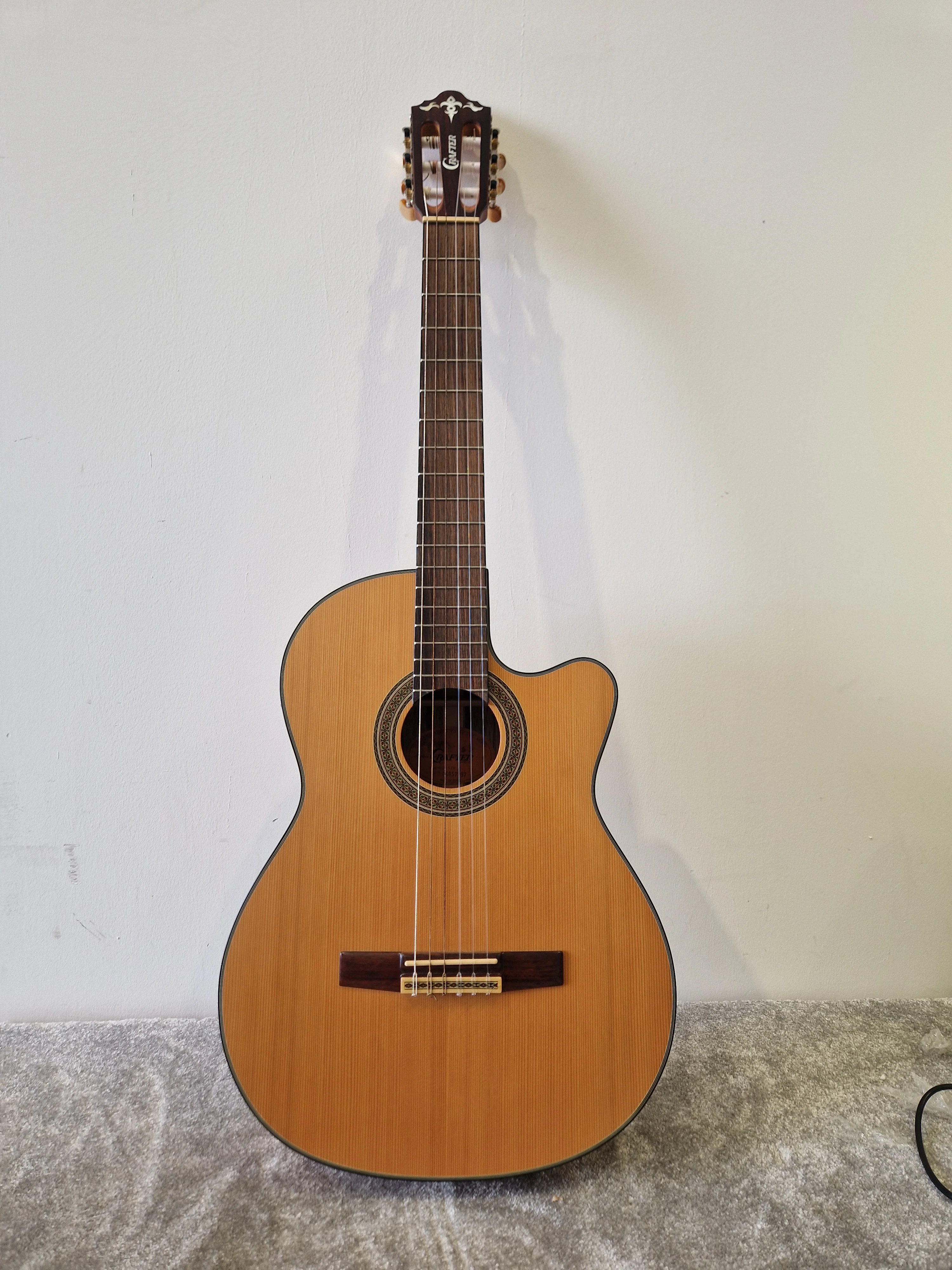 Crafter CE15/N Electro Classical – Solid Cedar Top & LR-T Pro Preamp – Excellent - Image 2
