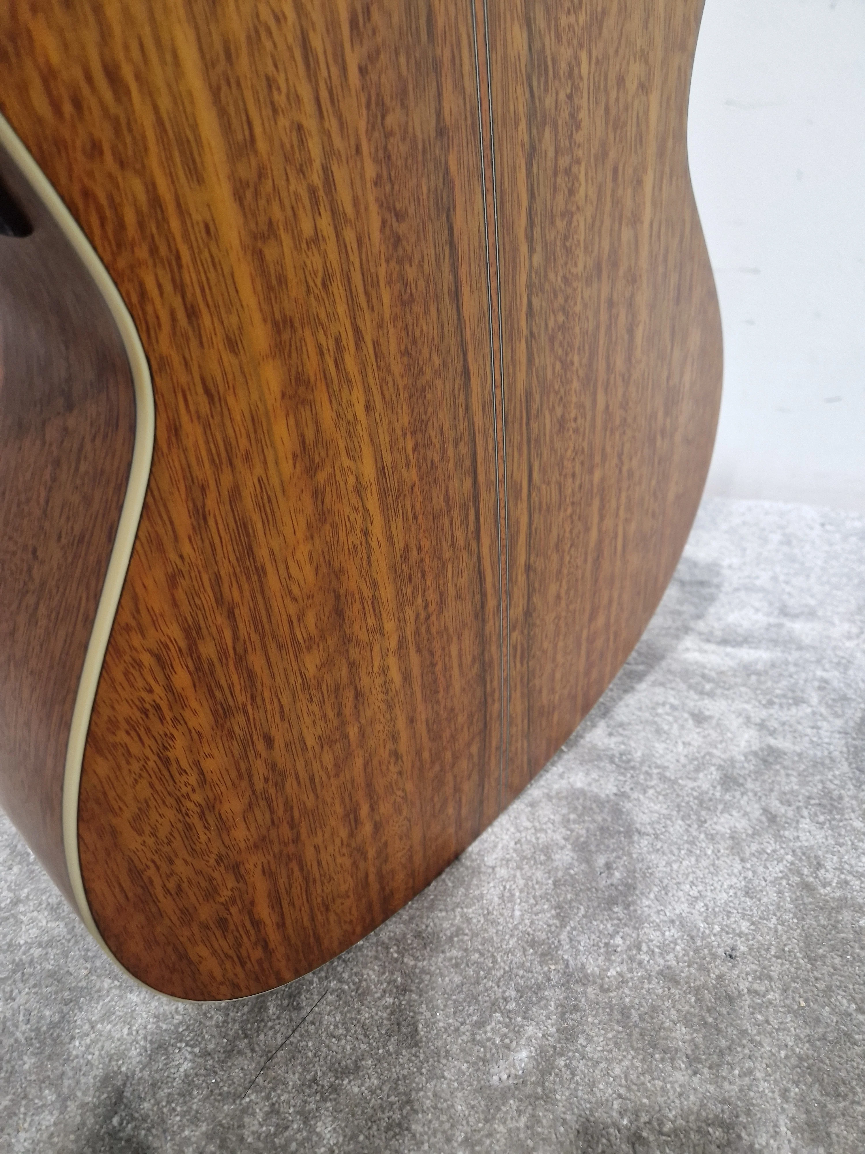 Crafter GAE 15L/N - Electro Acoustic Guitar - left handed Natural/Cedar Top - Excellent w/ Hard Case - Image 12