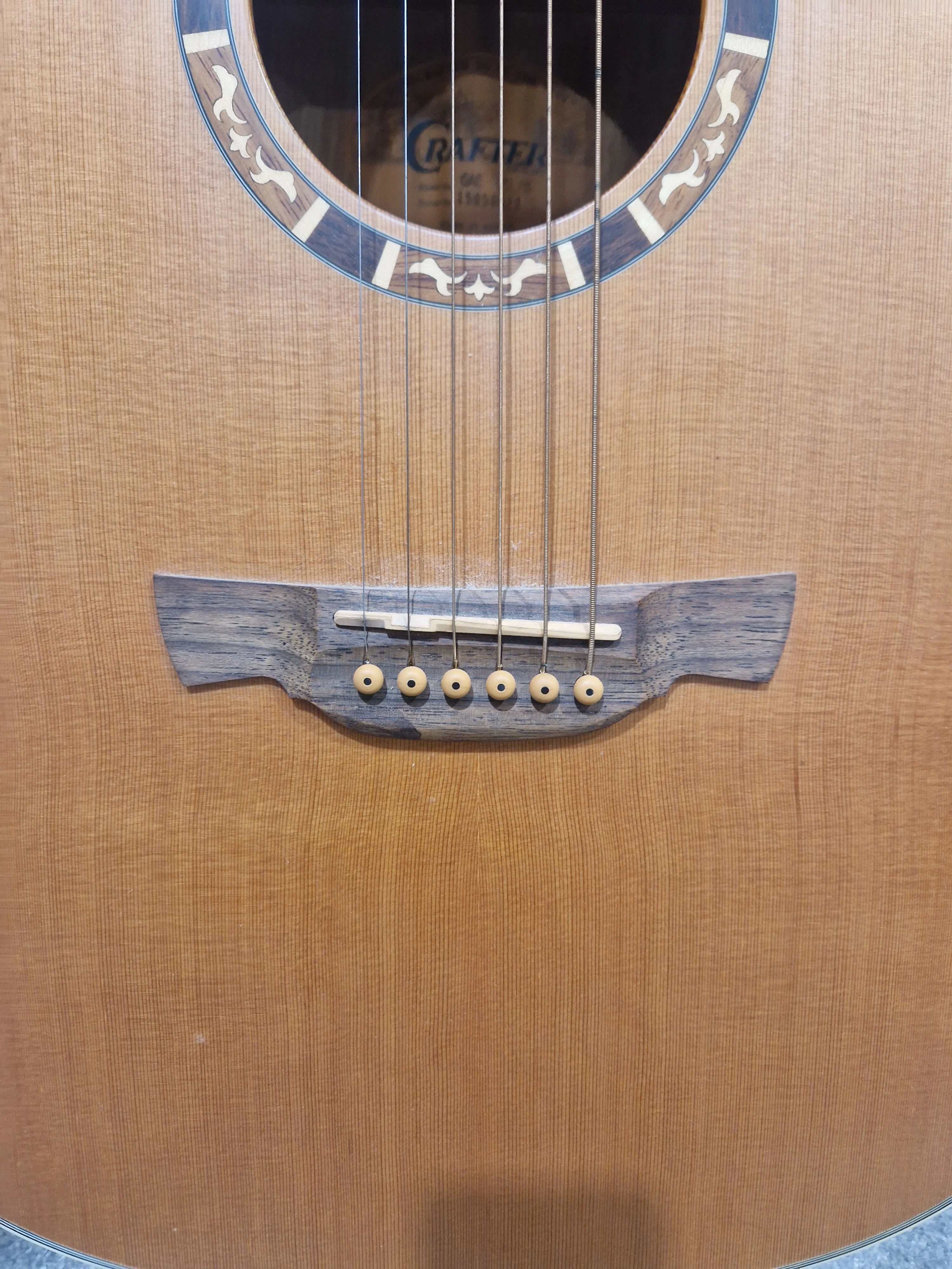 Crafter GAE 15L/N - Electro Acoustic Guitar - left handed Natural/Cedar Top - Excellent w/ Hard Case - Image 3