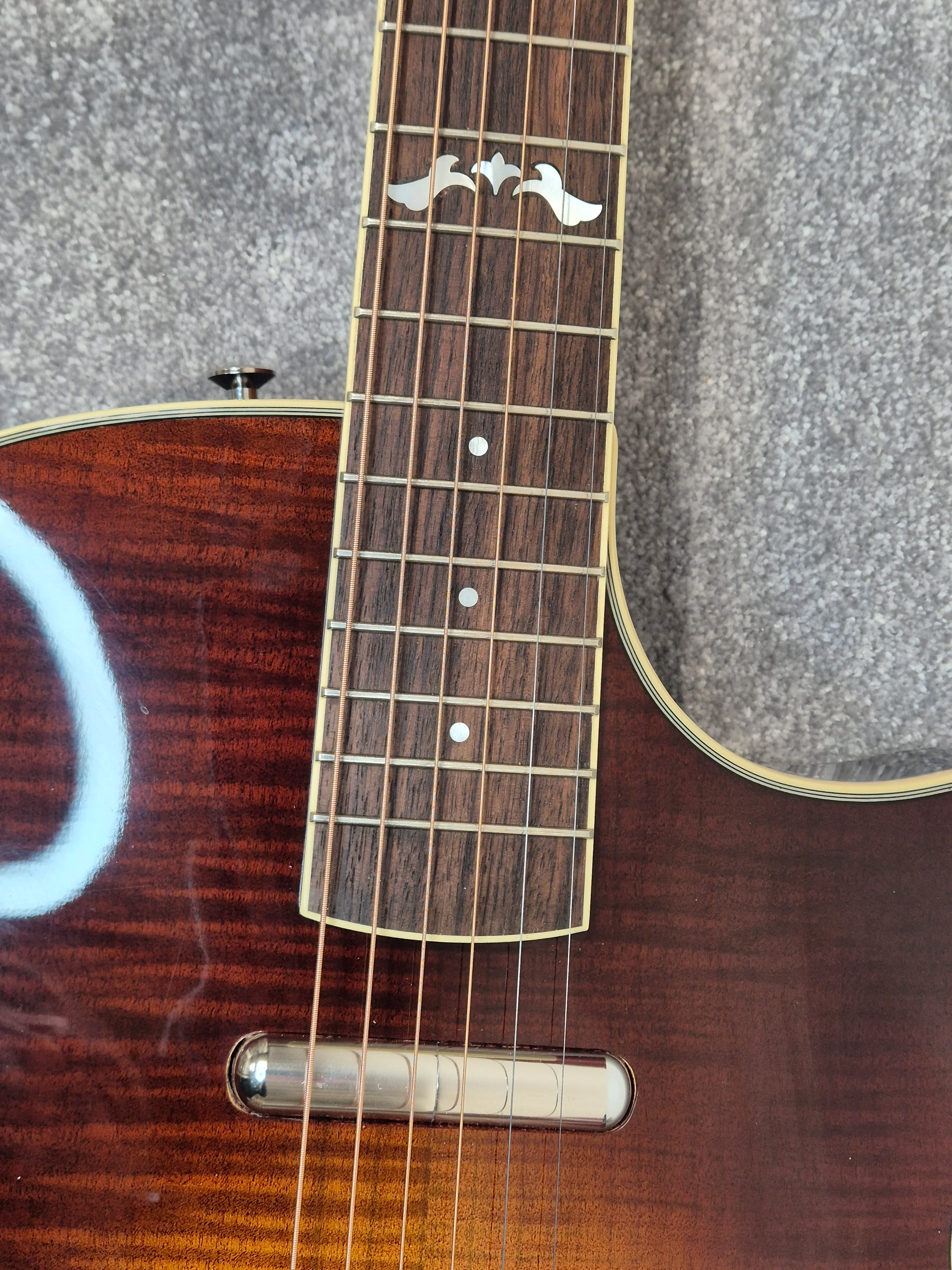 Crafter SA-TMVS Guitar - Hybrid Acoustic-Electric Guitar - Original Hard Case - Image 5