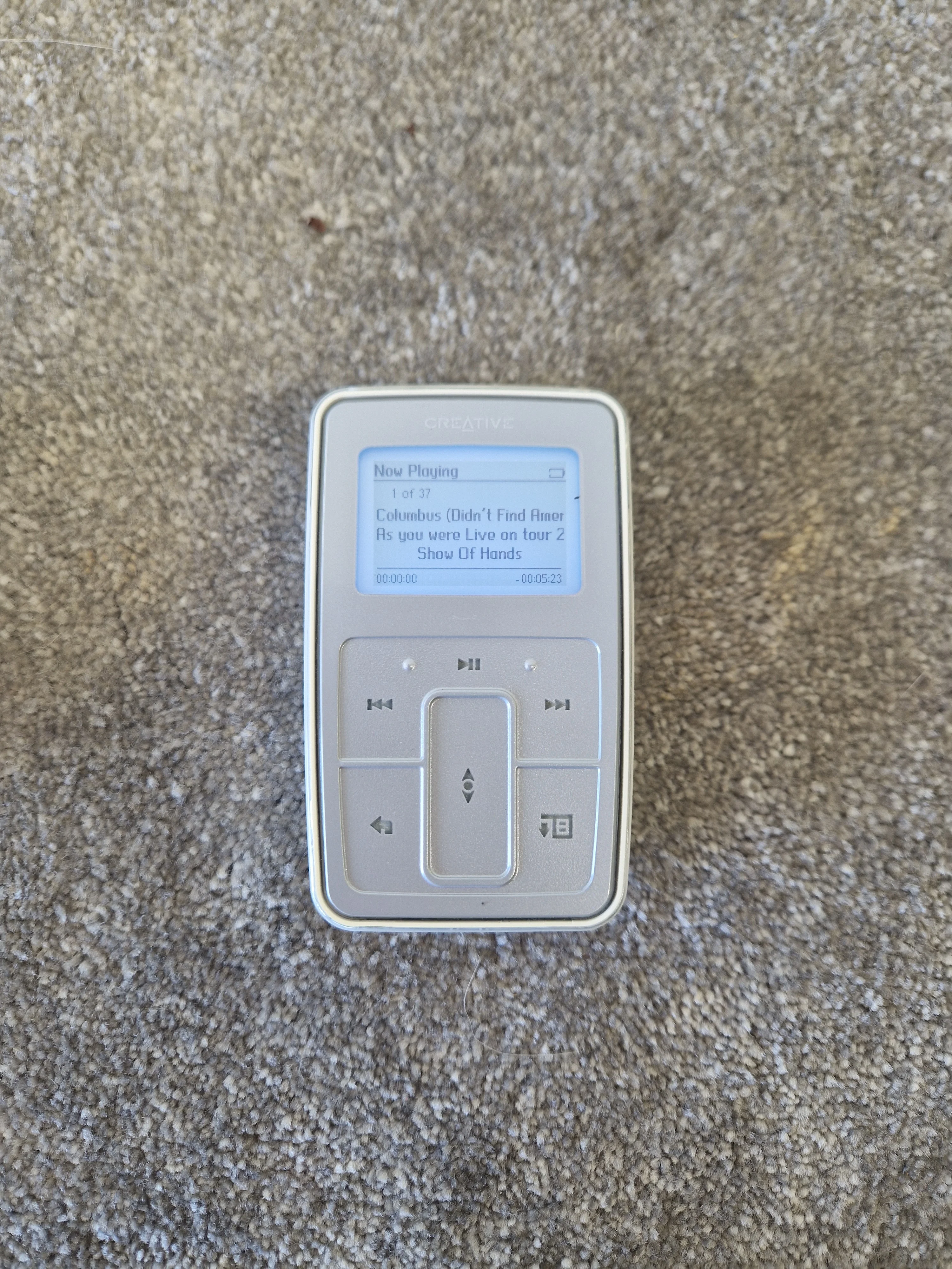 Creative ZEN Micro 5GB MP3 Player – FM Radio, Voice Recorder, Touchpad Navigation – Very Good - Image 3