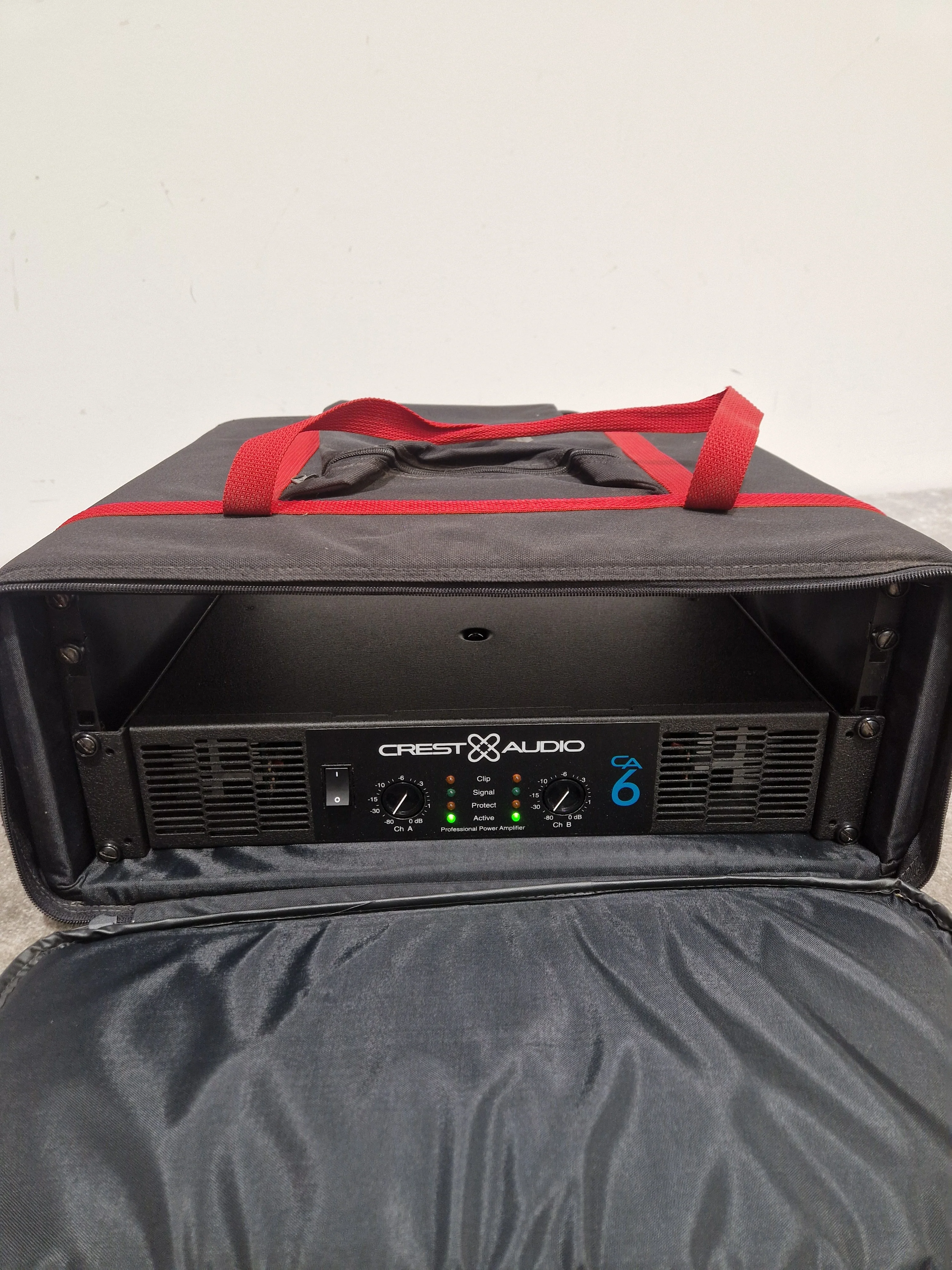 Crest Audio CA6 Power Amplifier - High-Performance Sound - Excellent w/ Rackmounted Soft Case - Image 7