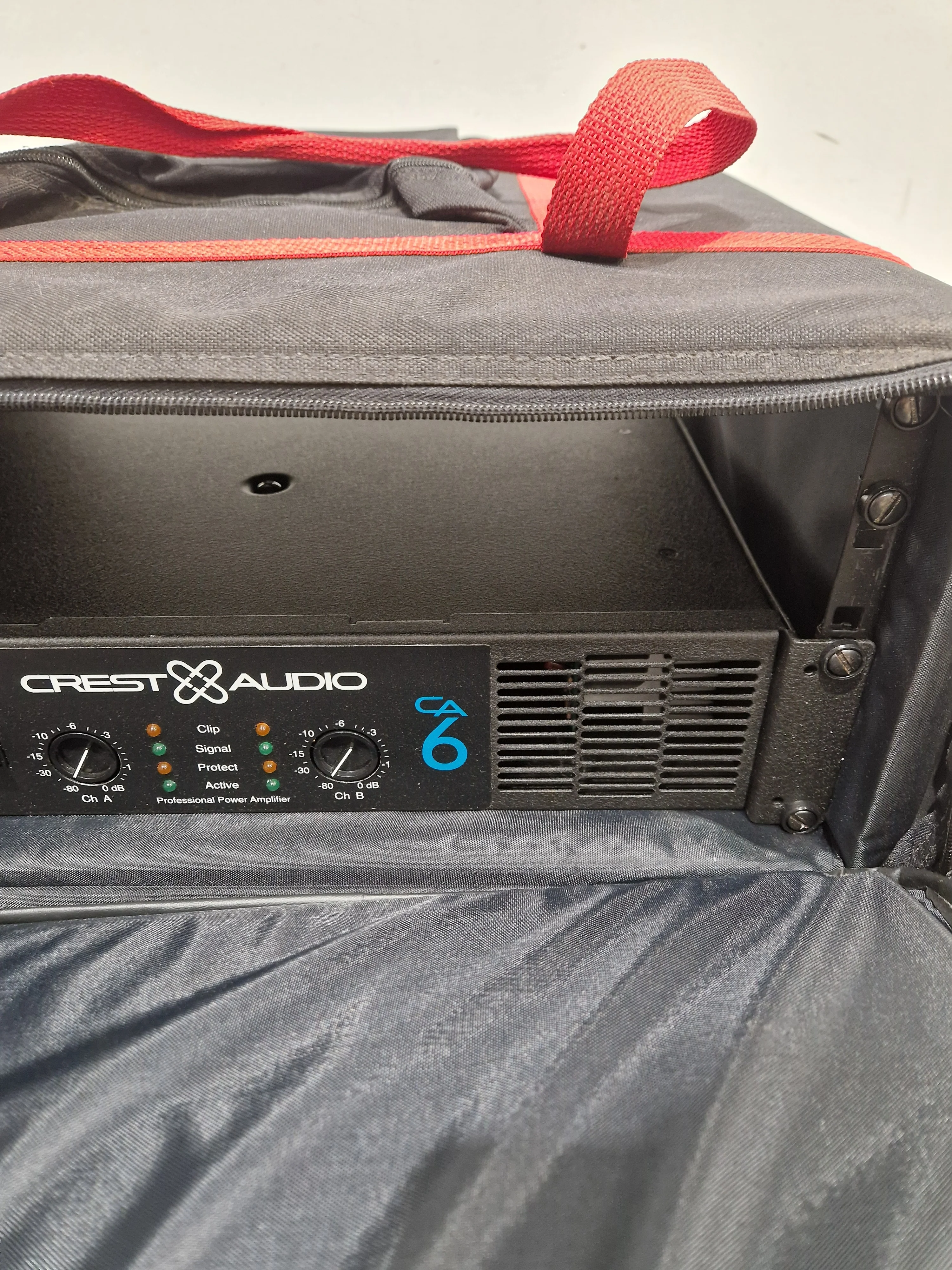 Crest Audio CA6 Power Amplifier - High-Performance Sound - Excellent w/ Rackmounted Soft Case - Image 9