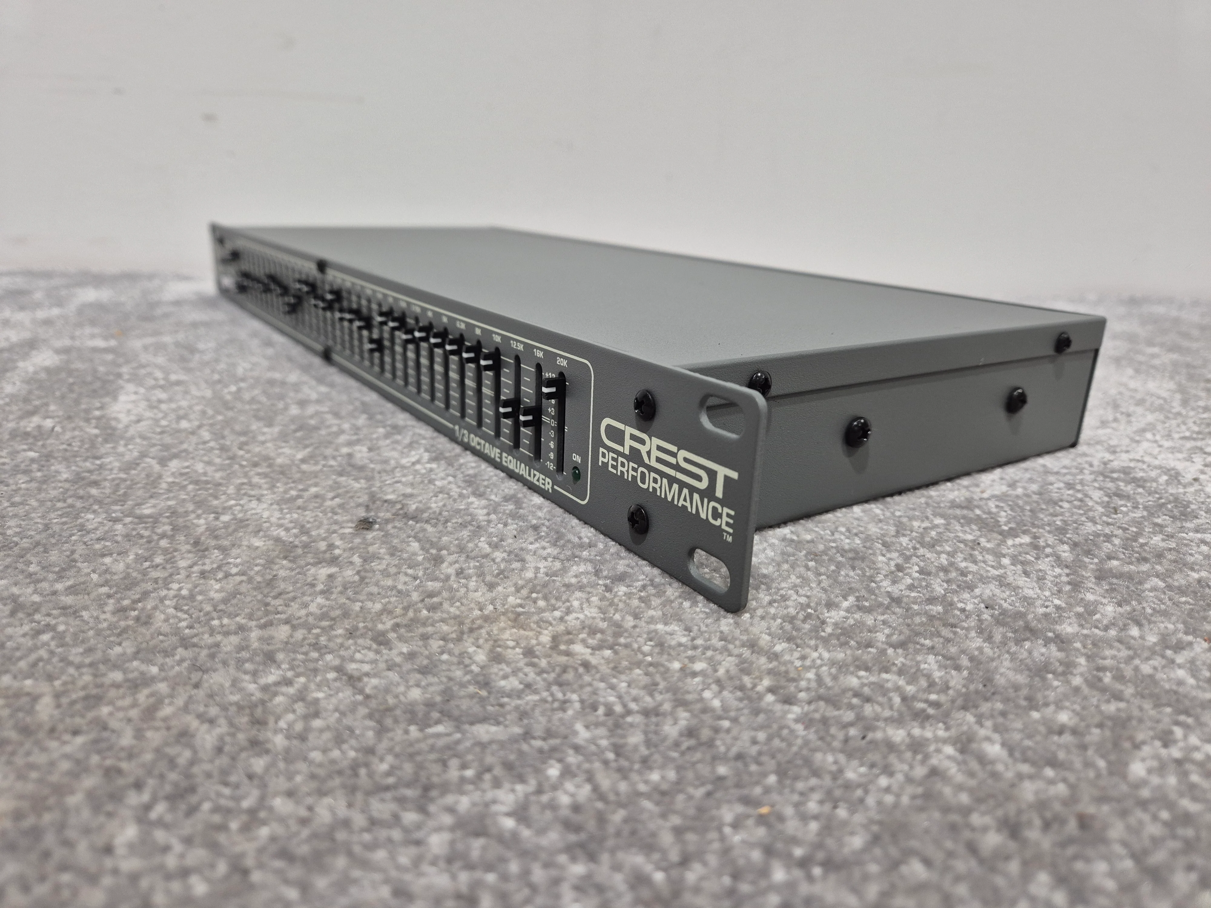 Crest CPQ1131 - 31-Band Graphics Equalizer - Image 11
