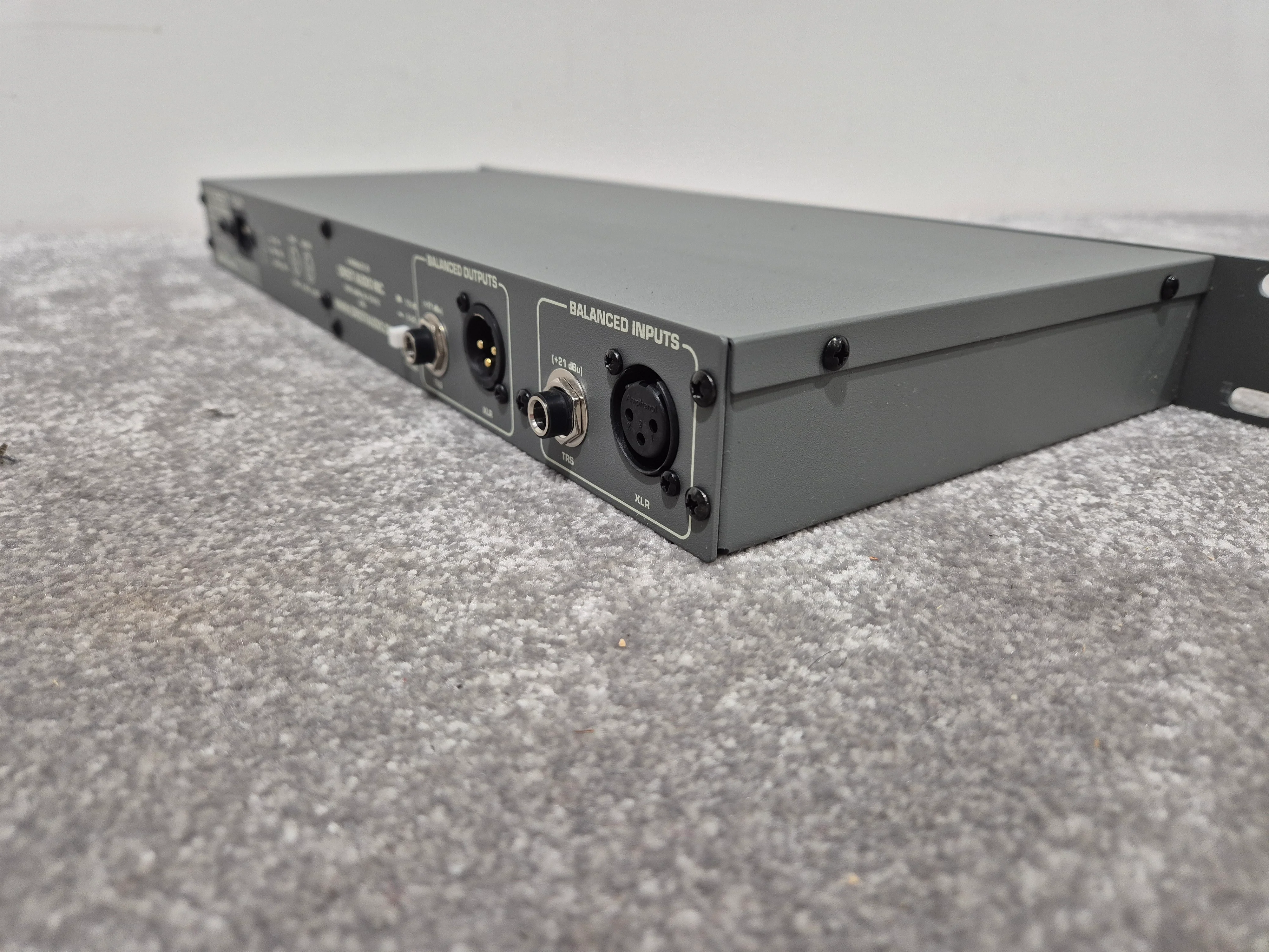 Crest CPQ1131 - 31-Band Graphics Equalizer - Image 6