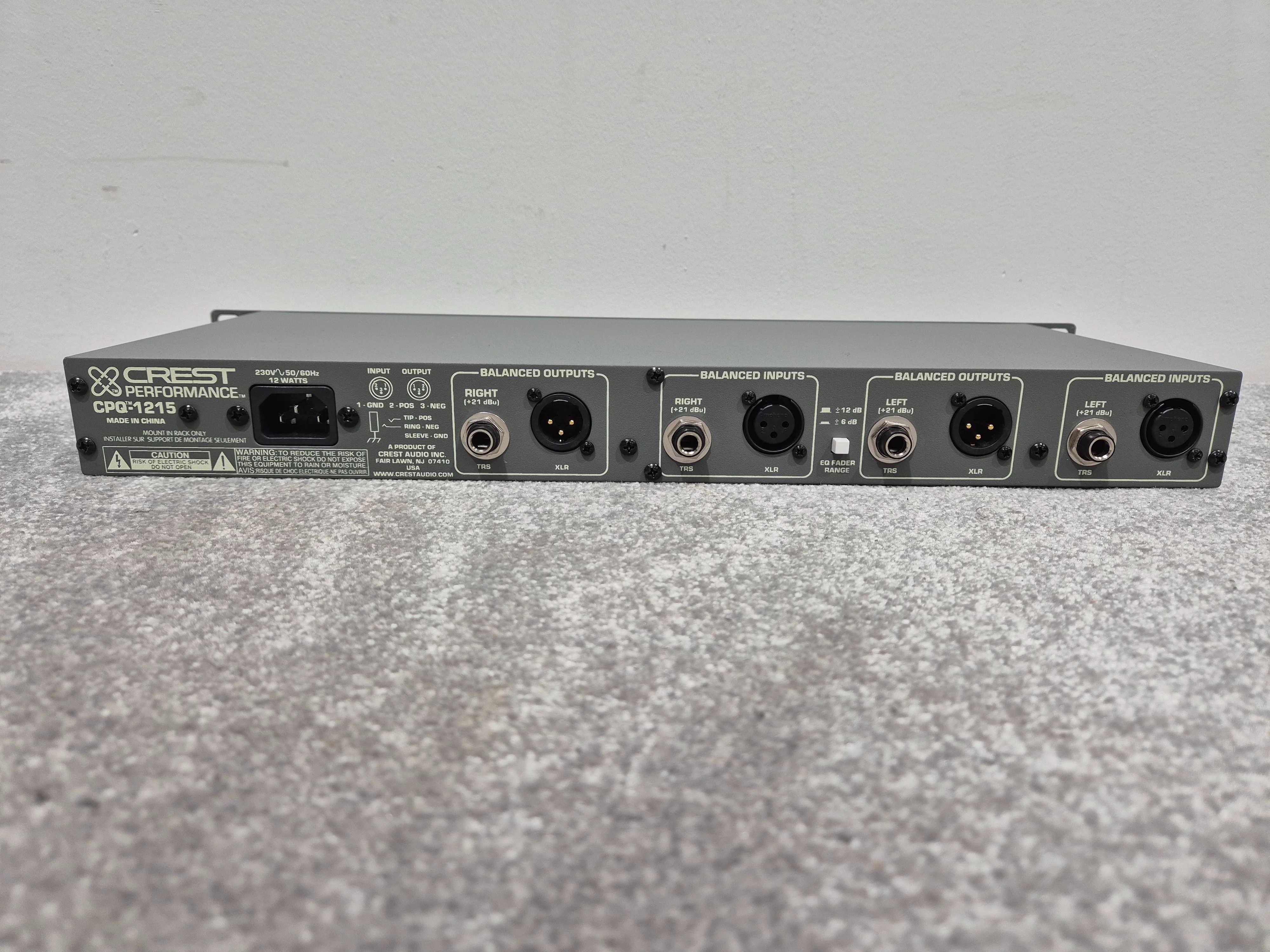 Crest CPQ1215 - 2-Channel, 15 band Graphic Equalizer - Image 6