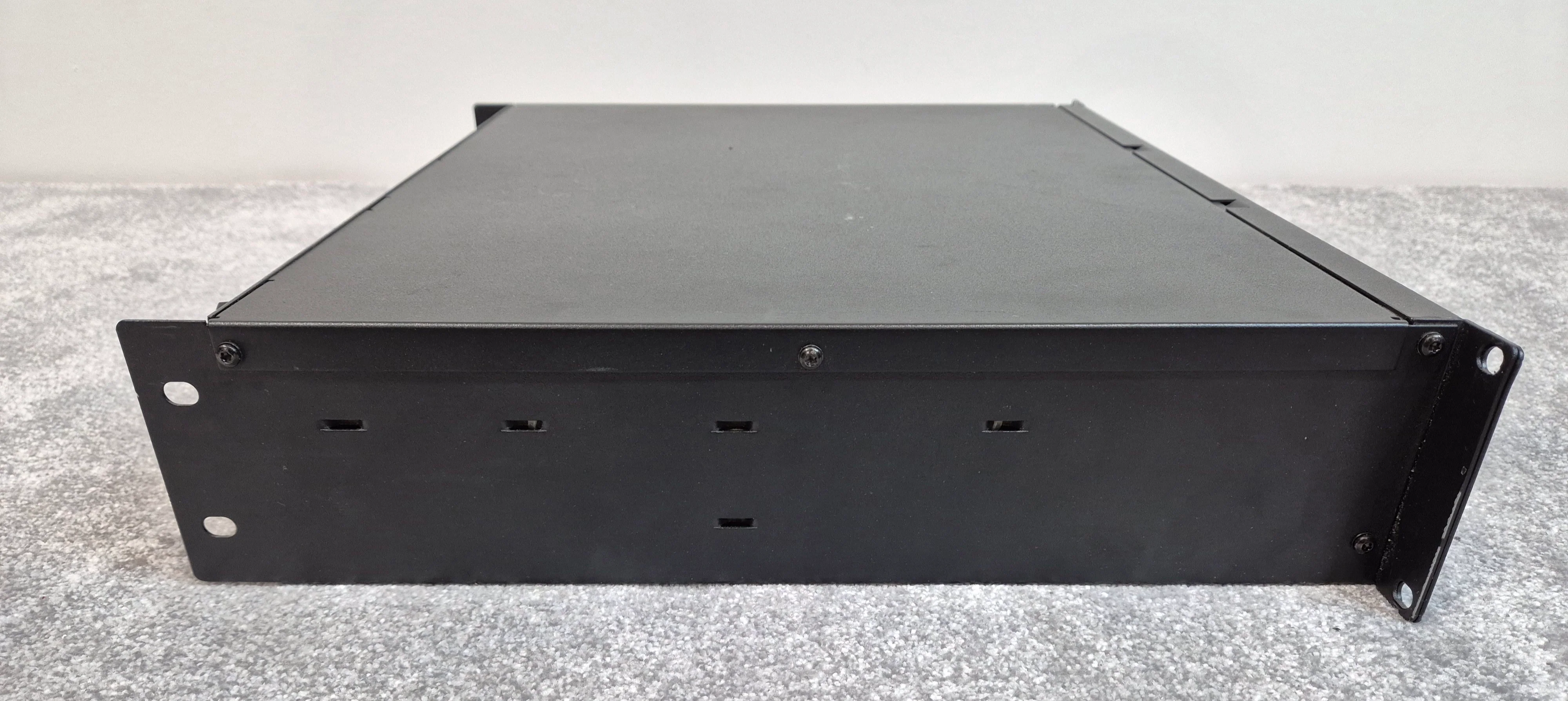 Crown XLS 602 - Two-Channel Stereo Power Amplifier - Image 3